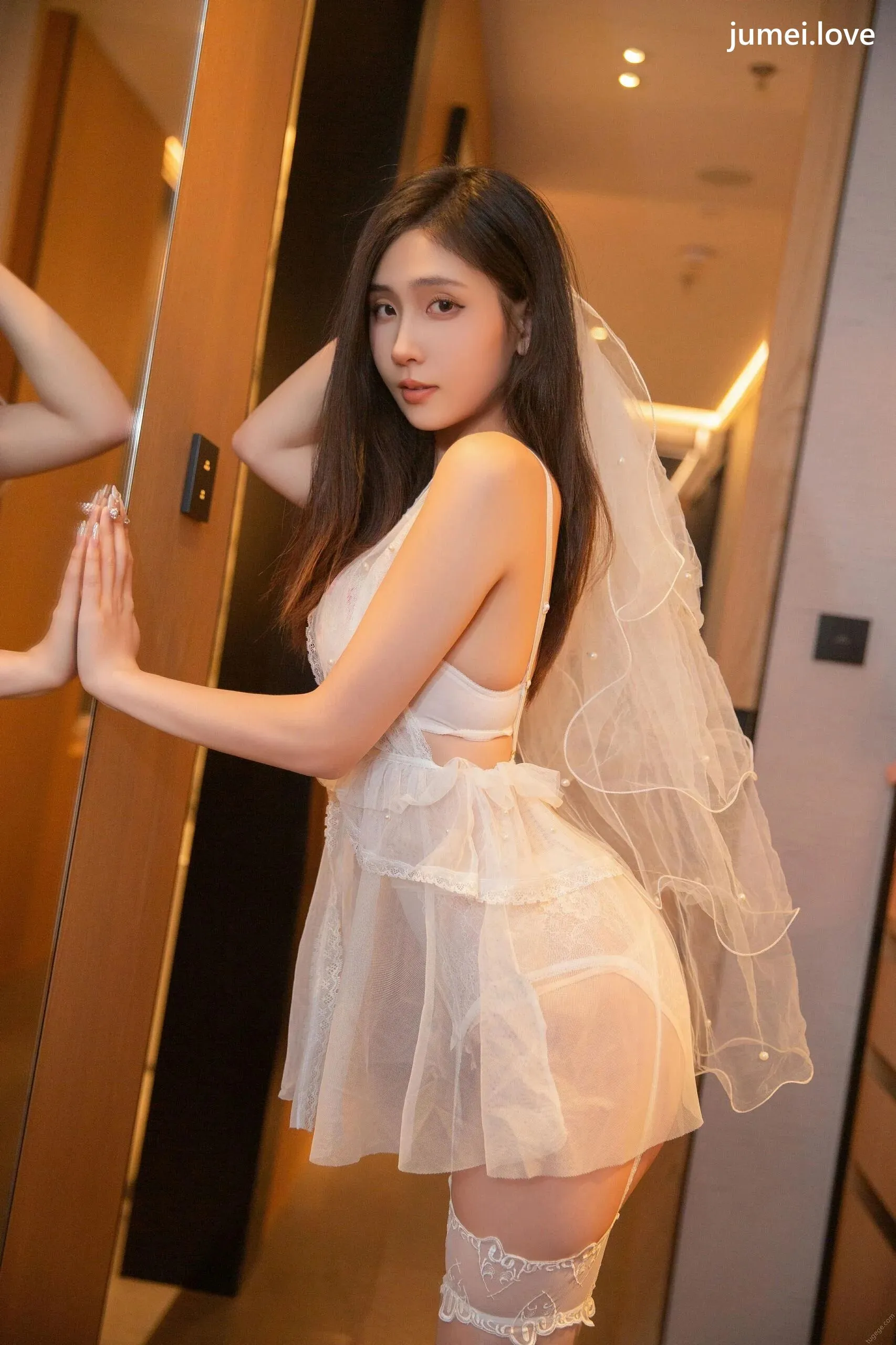 刘婷婷 诱人私拍福利 白色婚纱77P 第33张