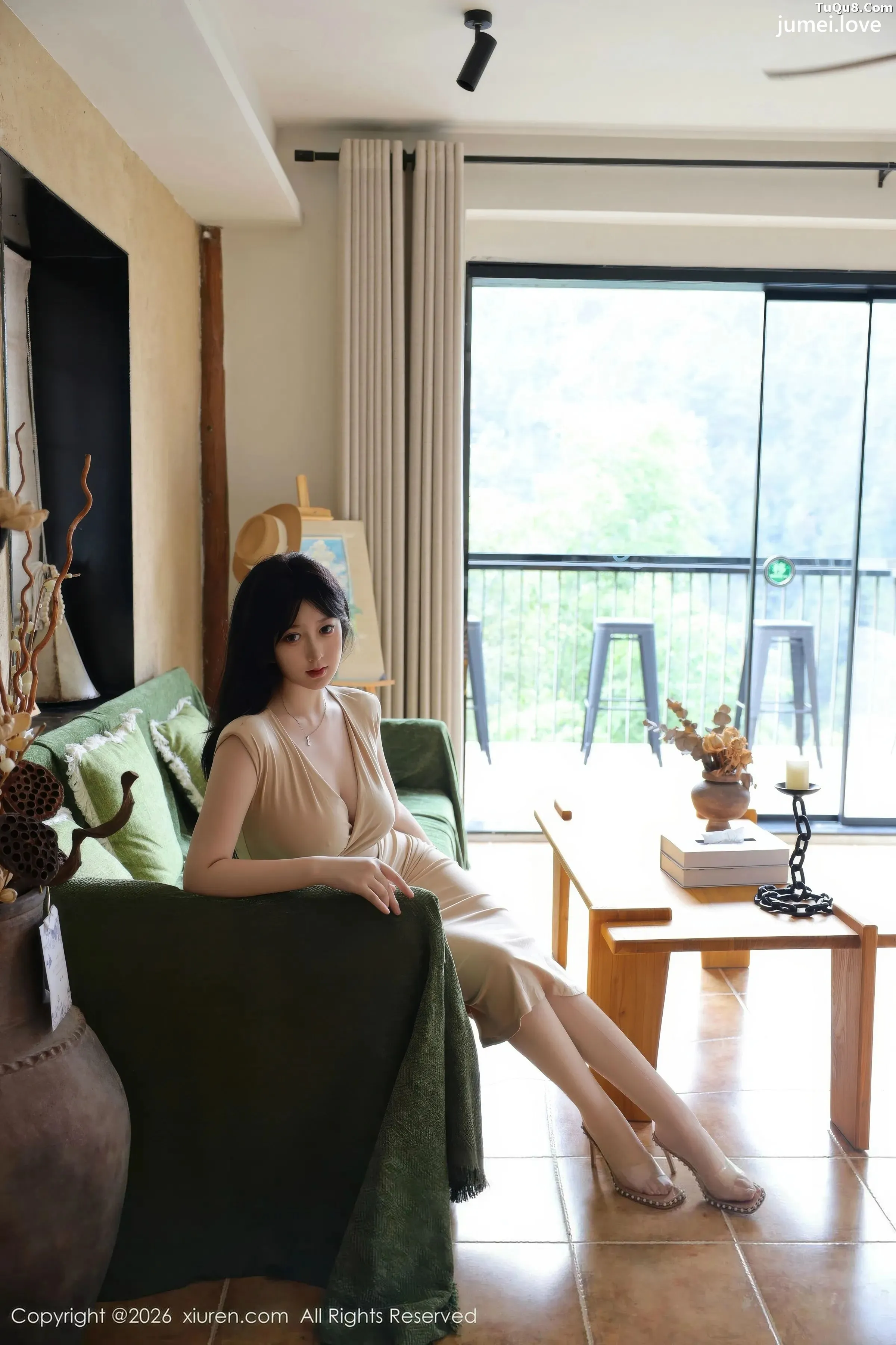 奶思兔性感浅色小妈裙配白色丝袜秀凹凸身材迷人绝美写真69P 第41张
