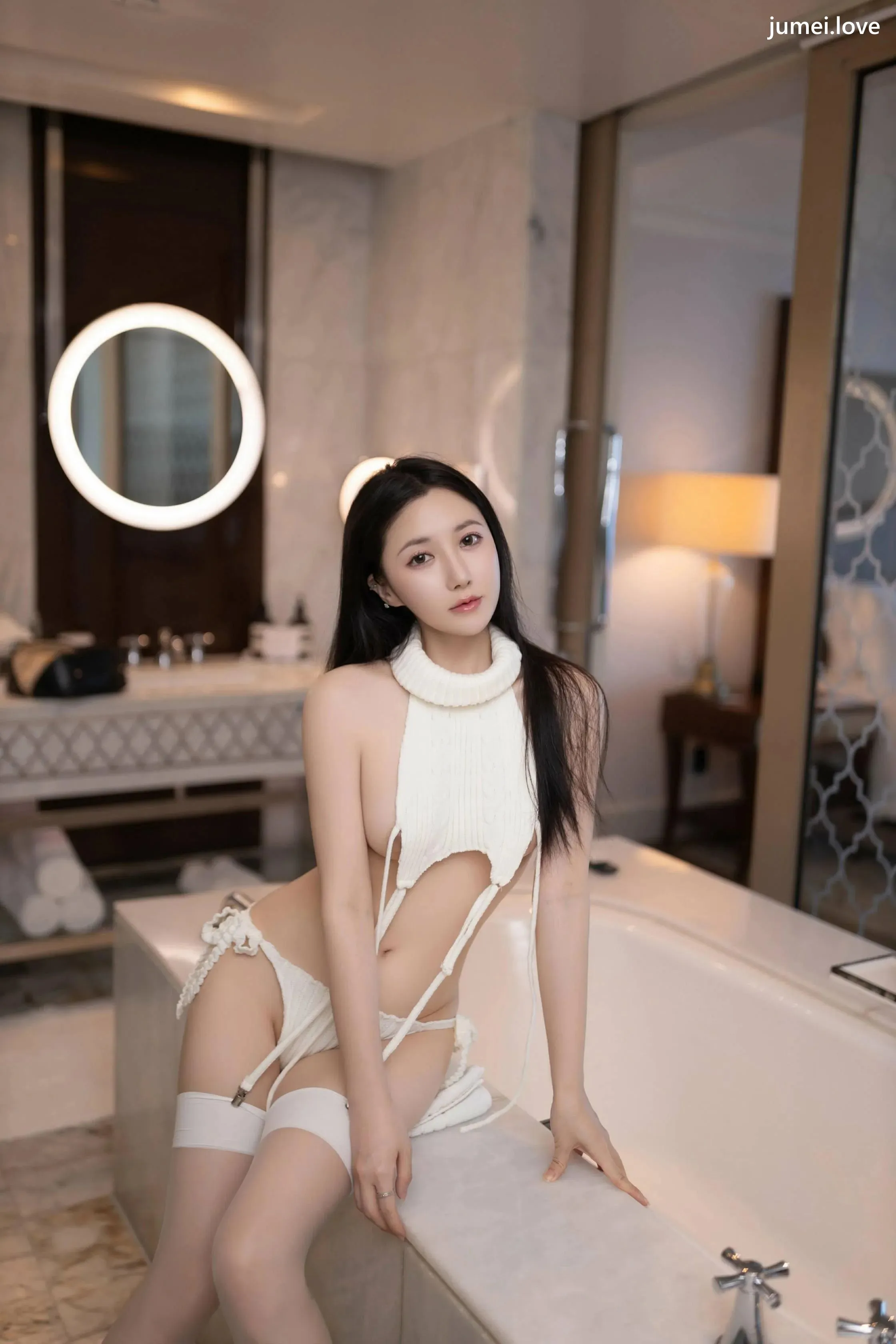 鱼子酱Fish 诱人私拍福利 吊带毛衣117P 第29张
