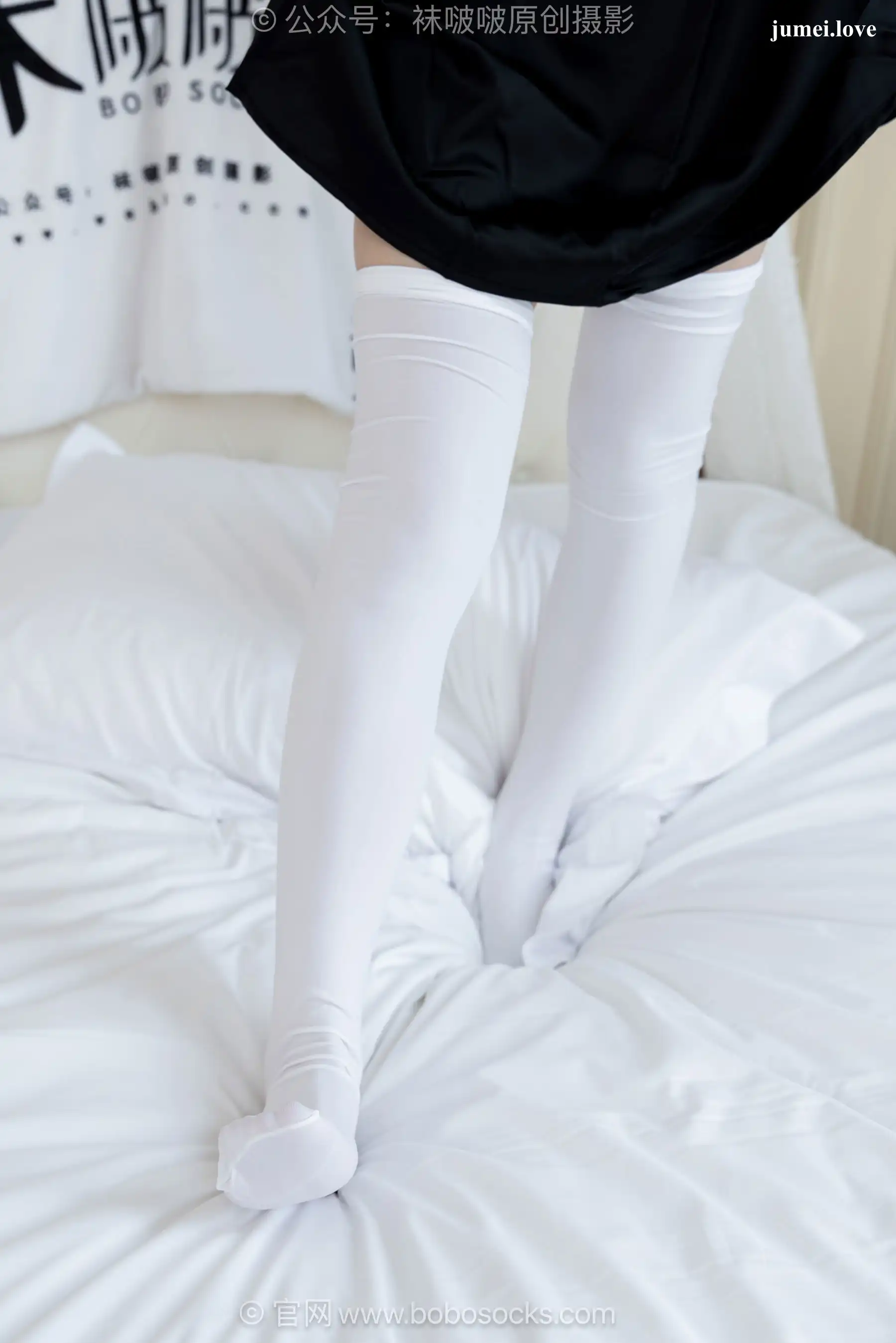 BoBoSocks袜啵啵 No.716 甜甜圈 - 高跟凉鞋、皮鞋、厚白丝大腿袜、裸足 第4张