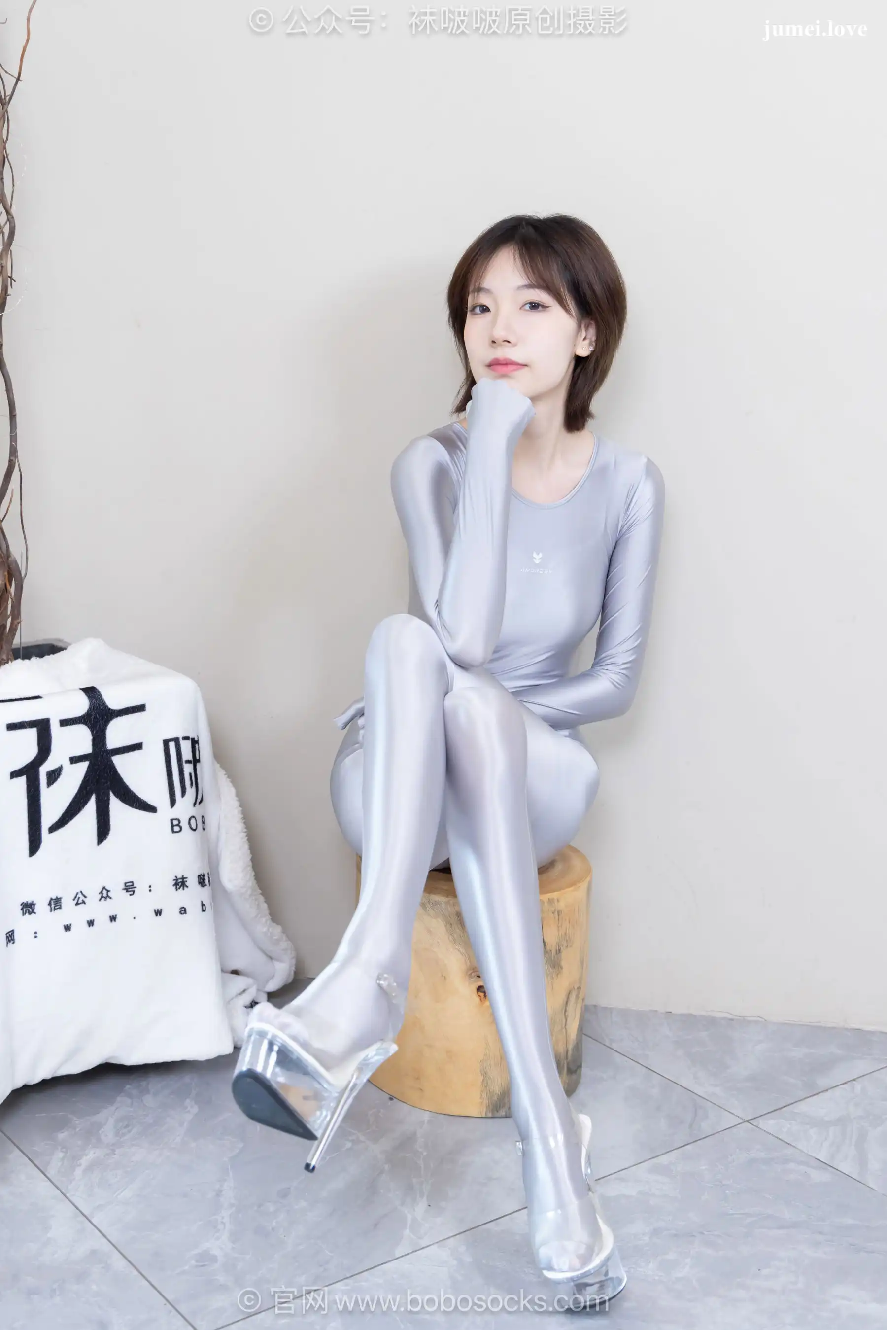 BoBoSocks袜啵啵 No.718 小甜豆 - 高跟凉鞋、银色连体衣 第101张