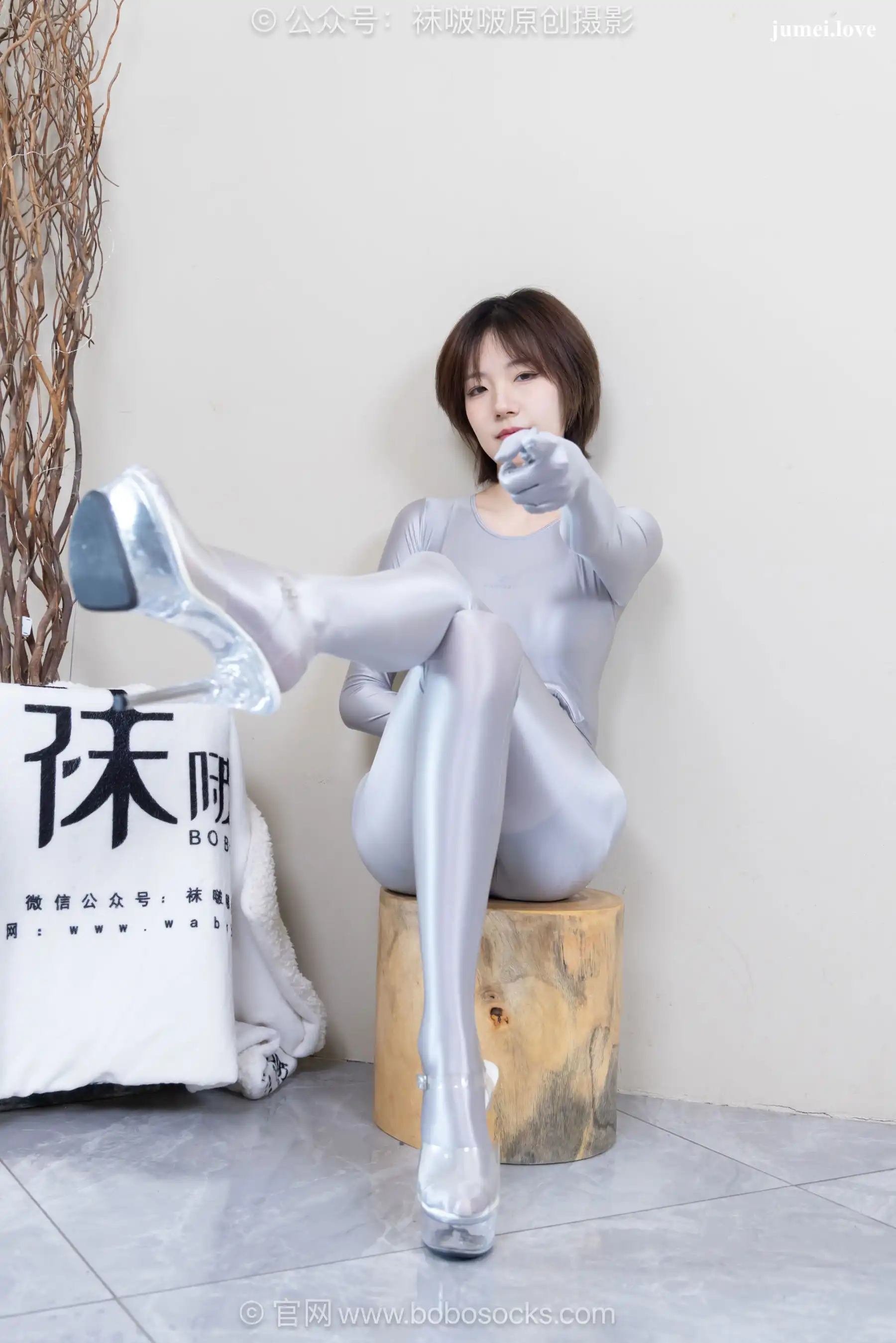 BoBoSocks袜啵啵 No.718 小甜豆 - 高跟凉鞋、银色连体衣 第105张