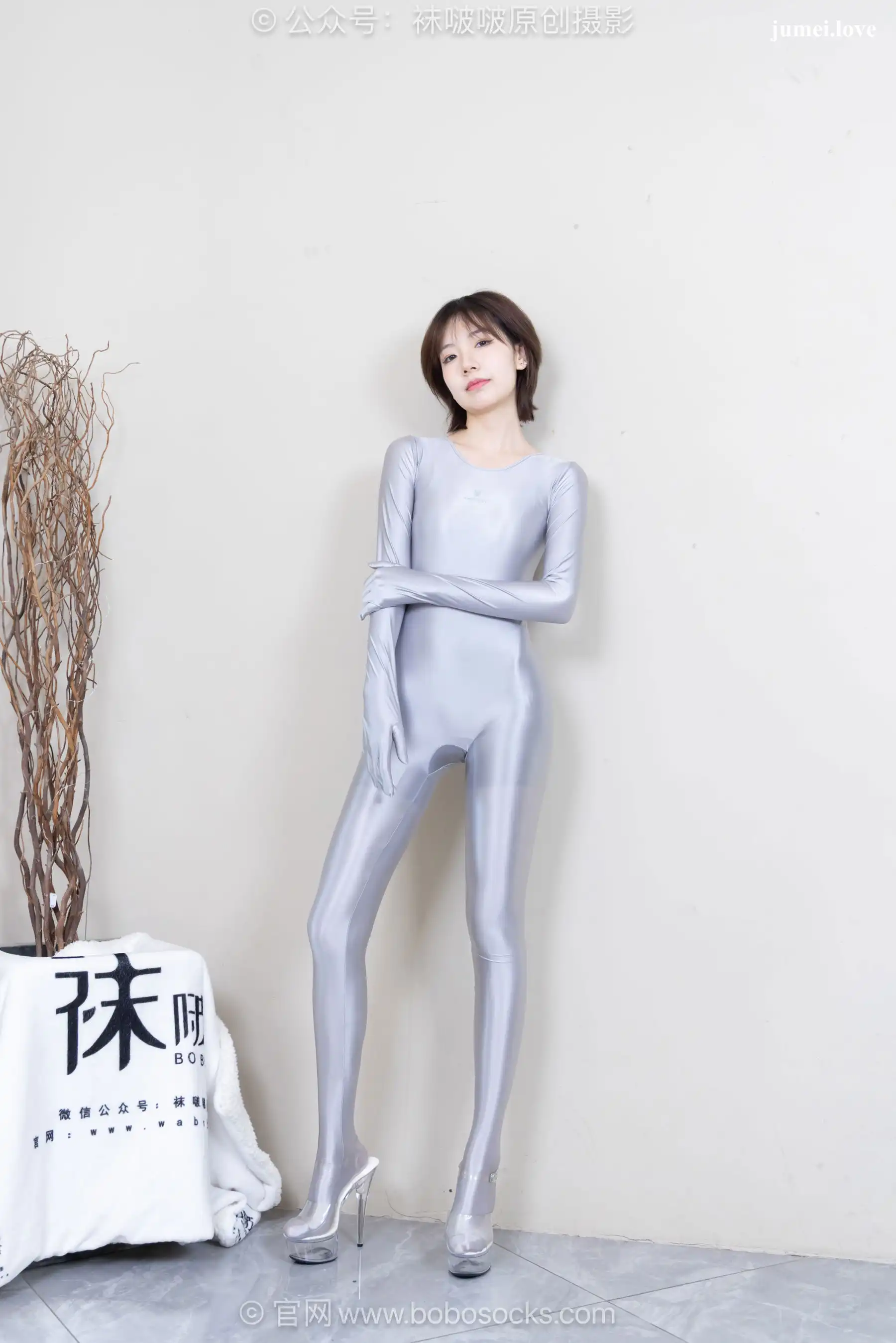 BoBoSocks袜啵啵 No.718 小甜豆 - 高跟凉鞋、银色连体衣 第114张