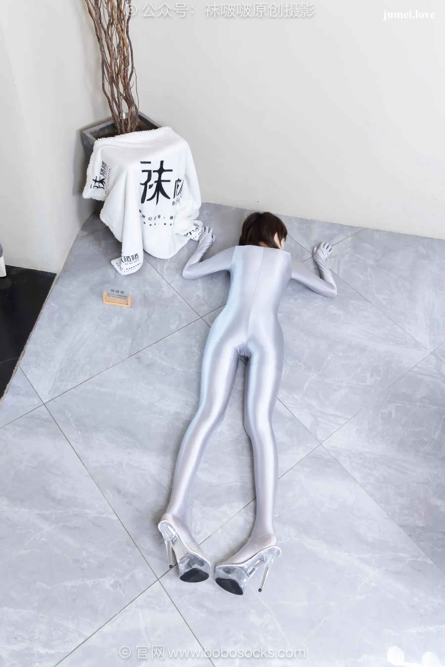 BoBoSocks袜啵啵 No.718 小甜豆 - 高跟凉鞋、银色连体衣 第134张