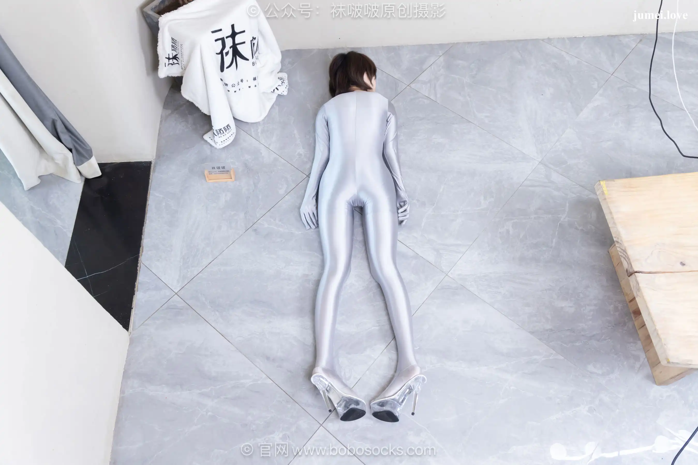 BoBoSocks袜啵啵 No.718 小甜豆 - 高跟凉鞋、银色连体衣 第141张