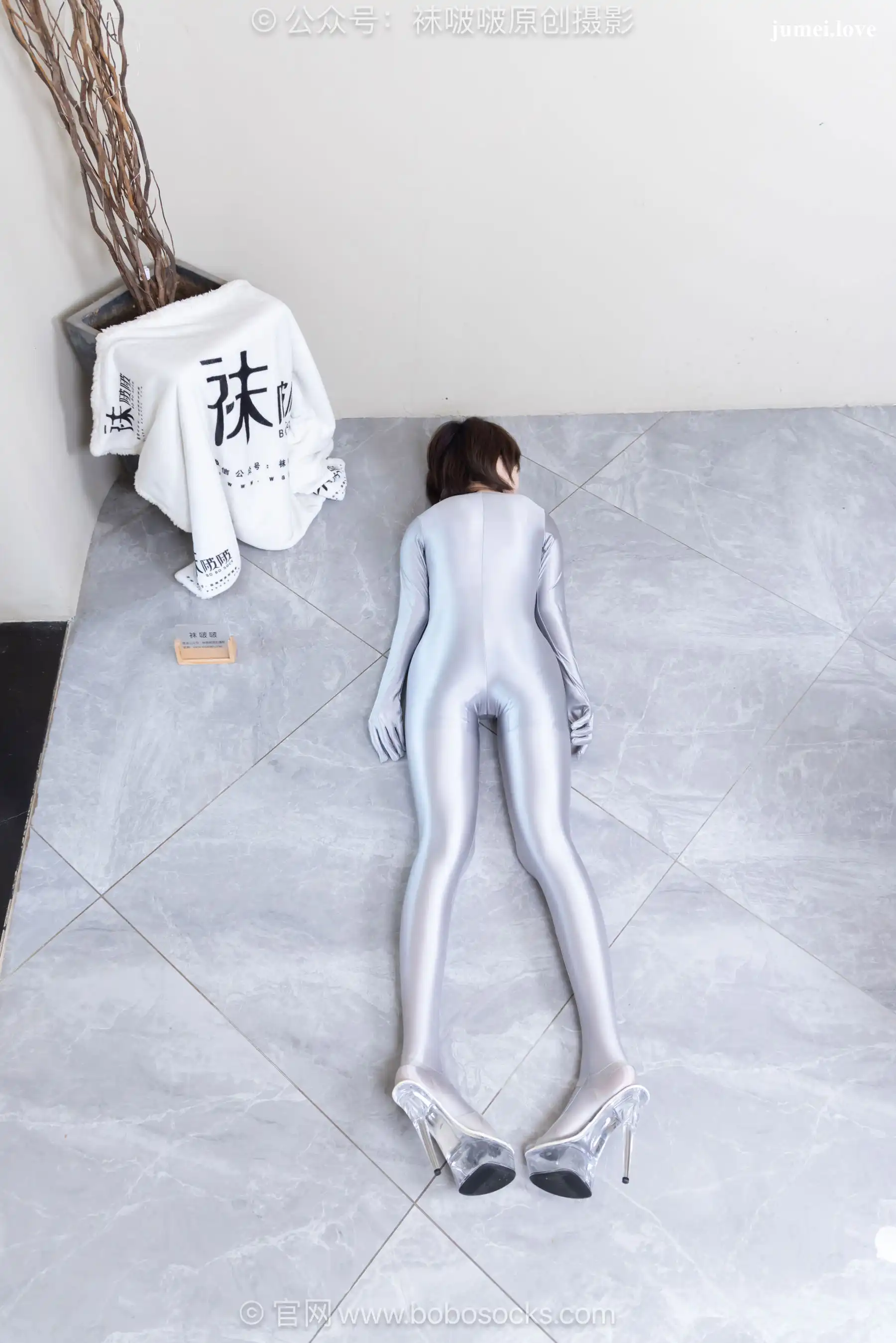 BoBoSocks袜啵啵 No.718 小甜豆 - 高跟凉鞋、银色连体衣 第142张