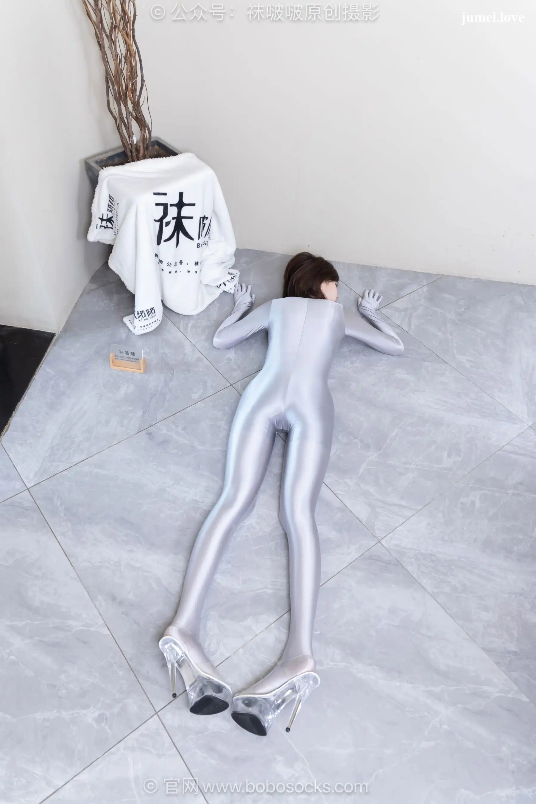 BoBoSocks袜啵啵 No.718 小甜豆 - 高跟凉鞋、银色连体衣 第160张