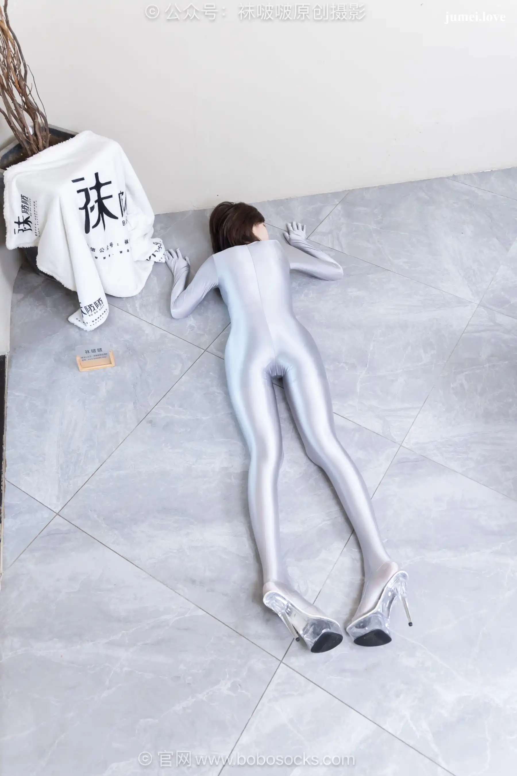 BoBoSocks袜啵啵 No.718 小甜豆 - 高跟凉鞋、银色连体衣 第162张