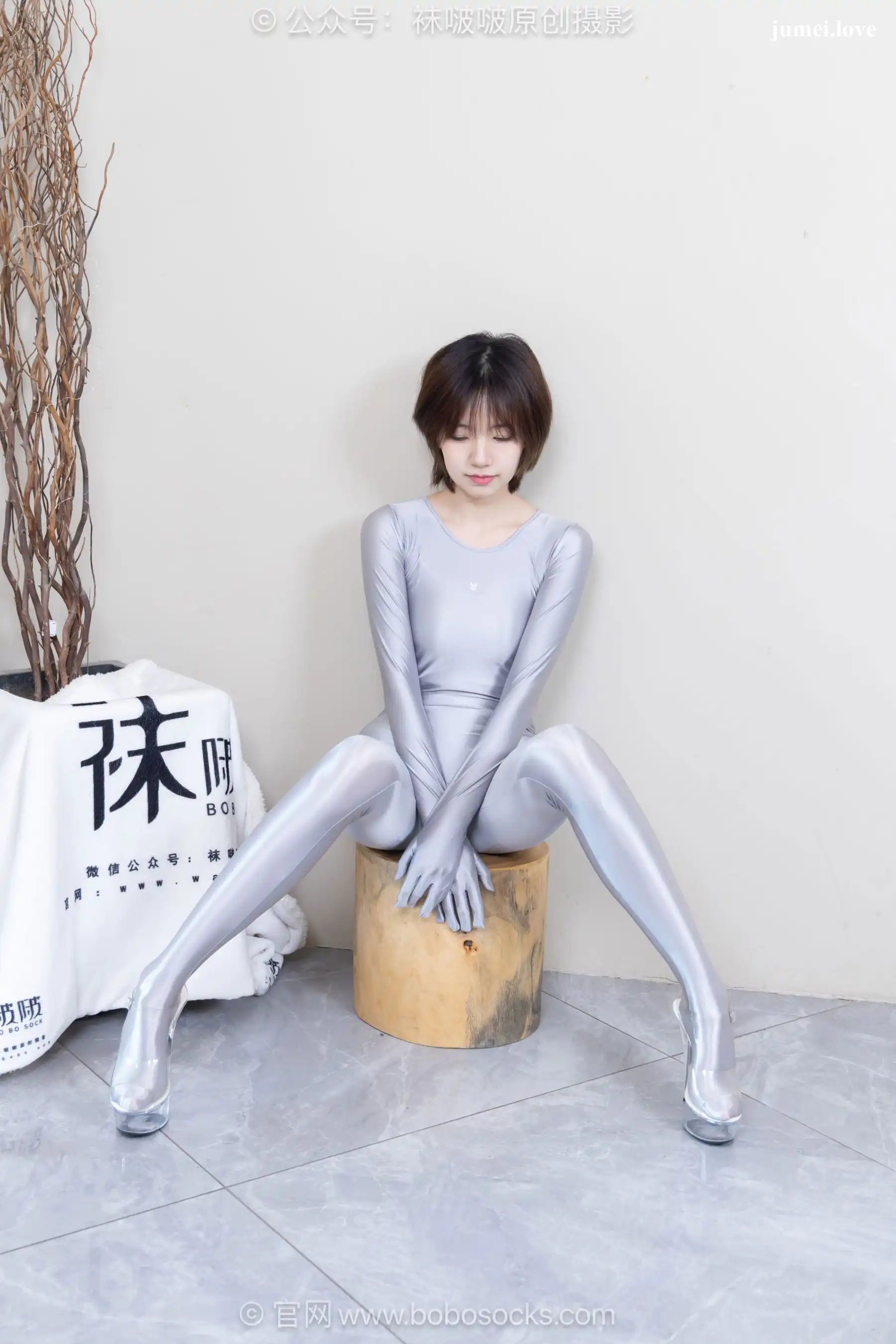 BoBoSocks袜啵啵 No.718 小甜豆 - 高跟凉鞋、银色连体衣 第46张