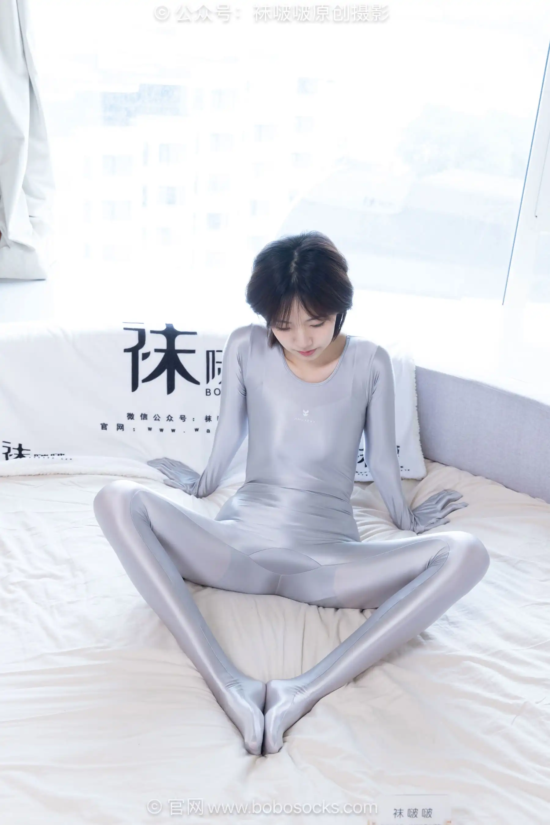 BoBoSocks袜啵啵 No.718 小甜豆 - 高跟凉鞋、银色连体衣 第67张