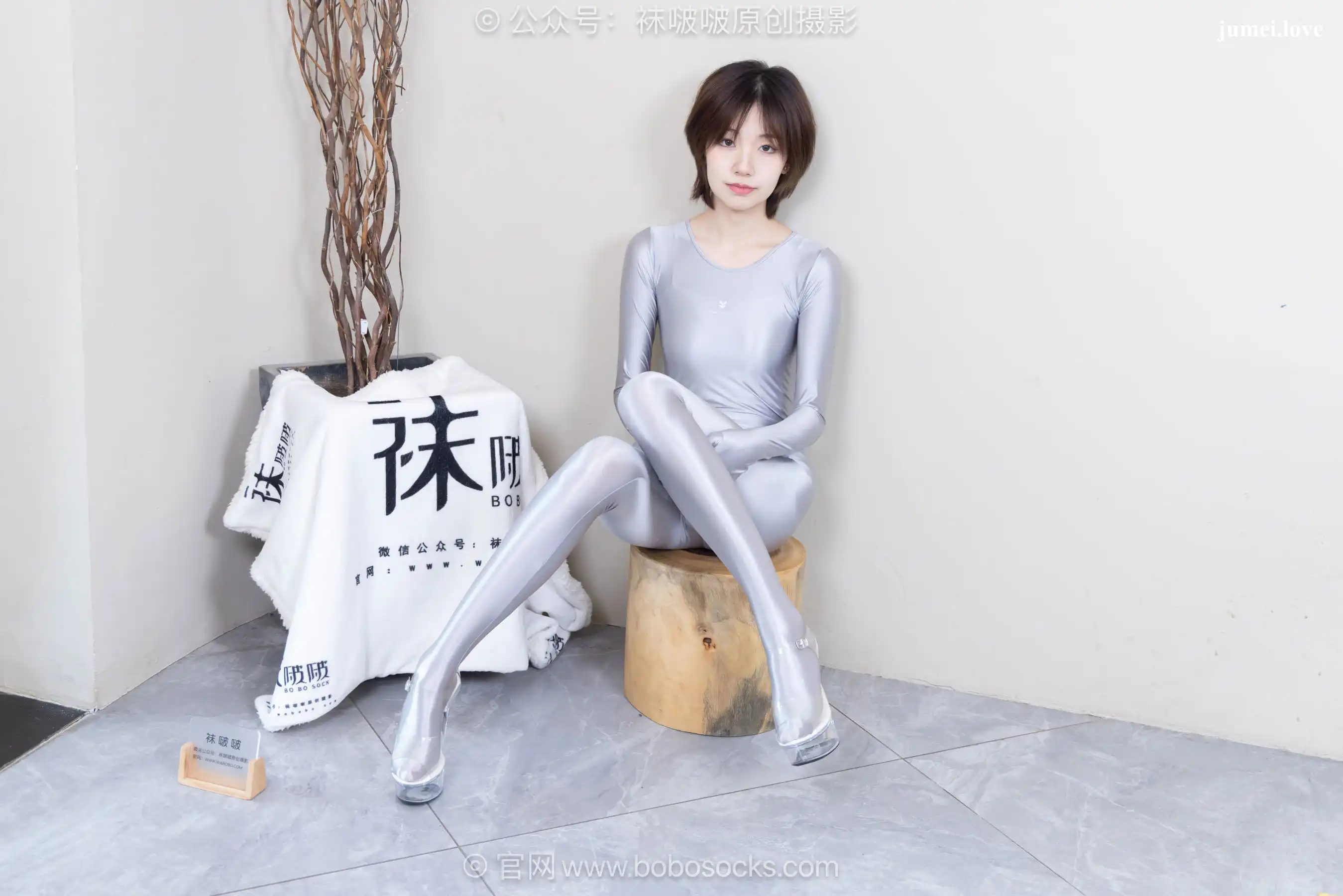 BoBoSocks袜啵啵 No.718 小甜豆 - 高跟凉鞋、银色连体衣 第79张