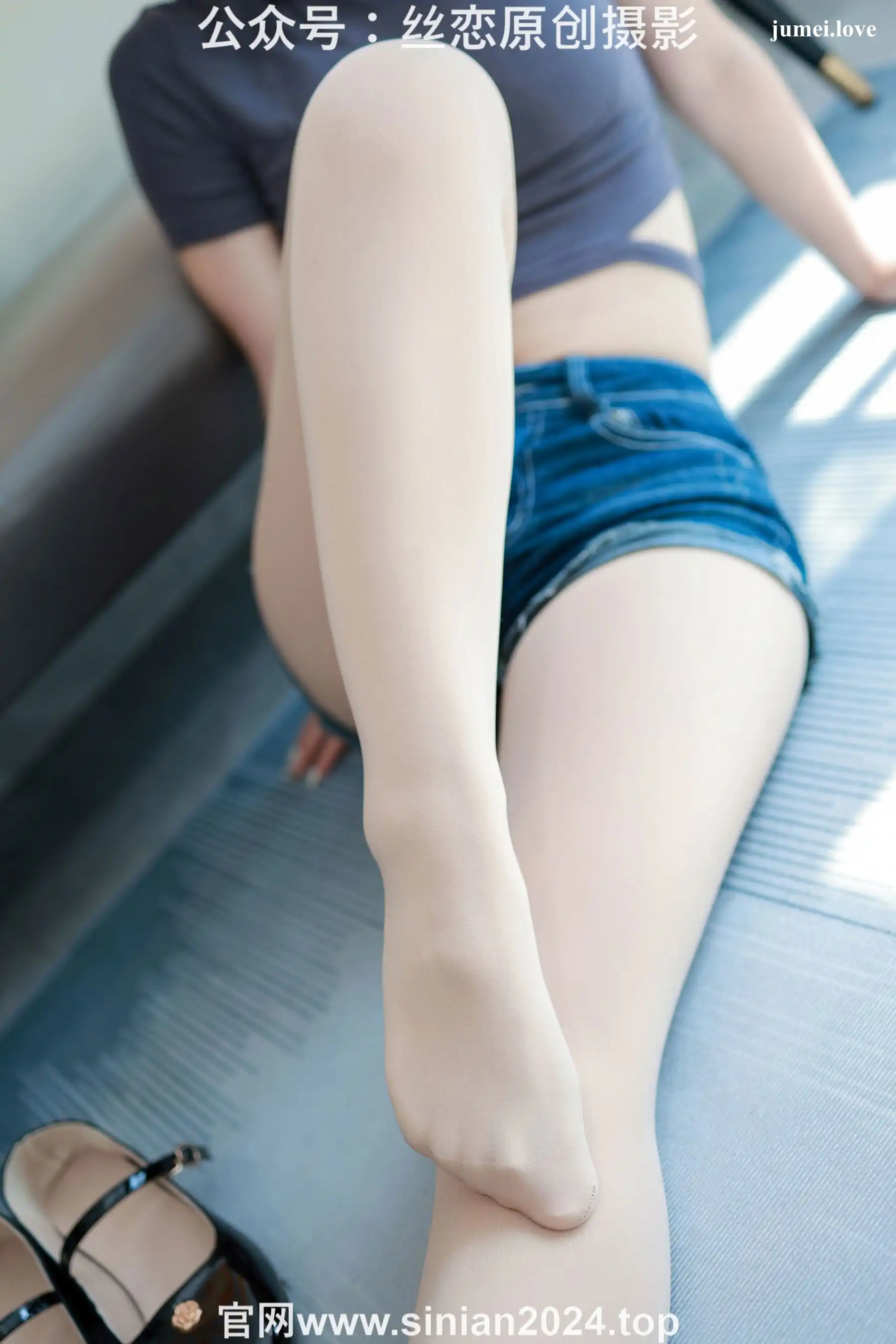 丝恋摄影 No.067 麦麦 - 学院风制服 过膝白袜 黑色乐福鞋 第224张
