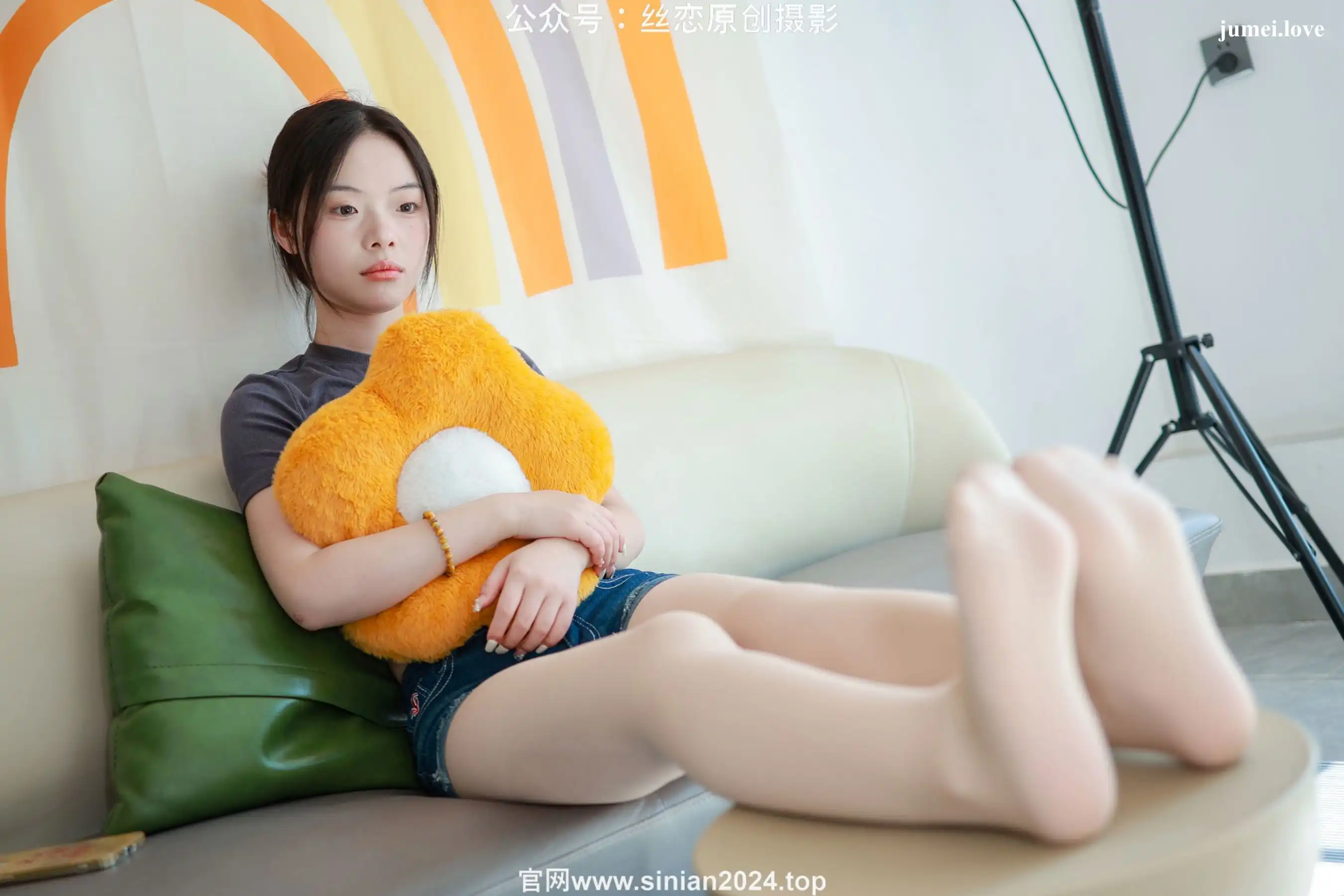 丝恋摄影 No.067 麦麦 - 学院风制服 过膝白袜 黑色乐福鞋 第264张