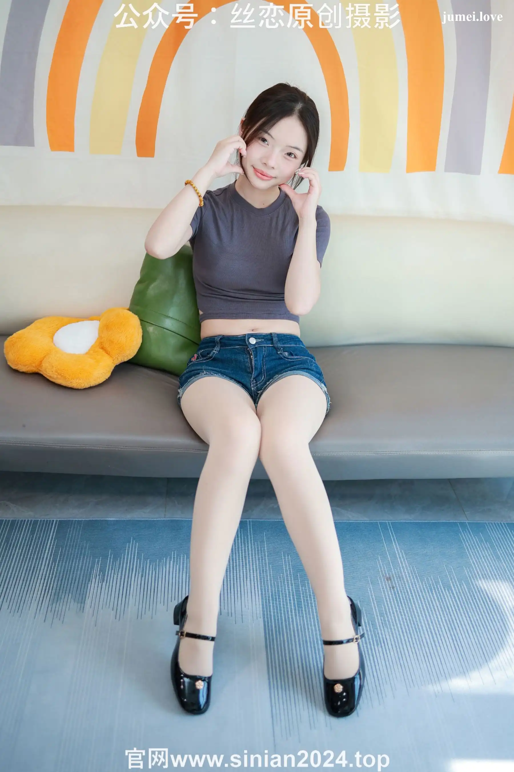 丝恋摄影 No.067 麦麦 - 学院风制服 过膝白袜 黑色乐福鞋 第6张