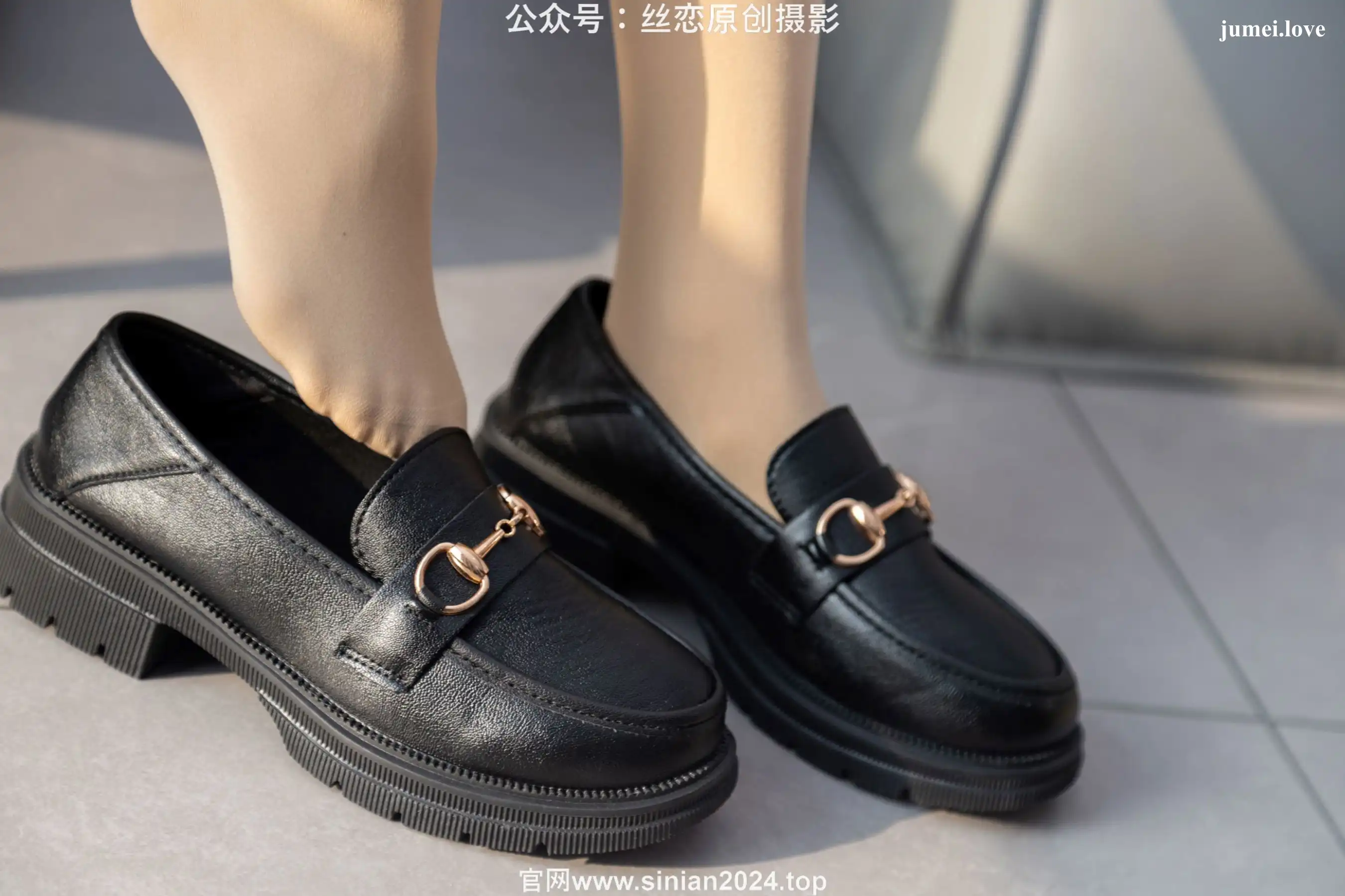 丝恋摄影 No.070 小梦 - jk超短裙 谨慎衬衫 厚肉丝袜 乐福鞋 第149张
