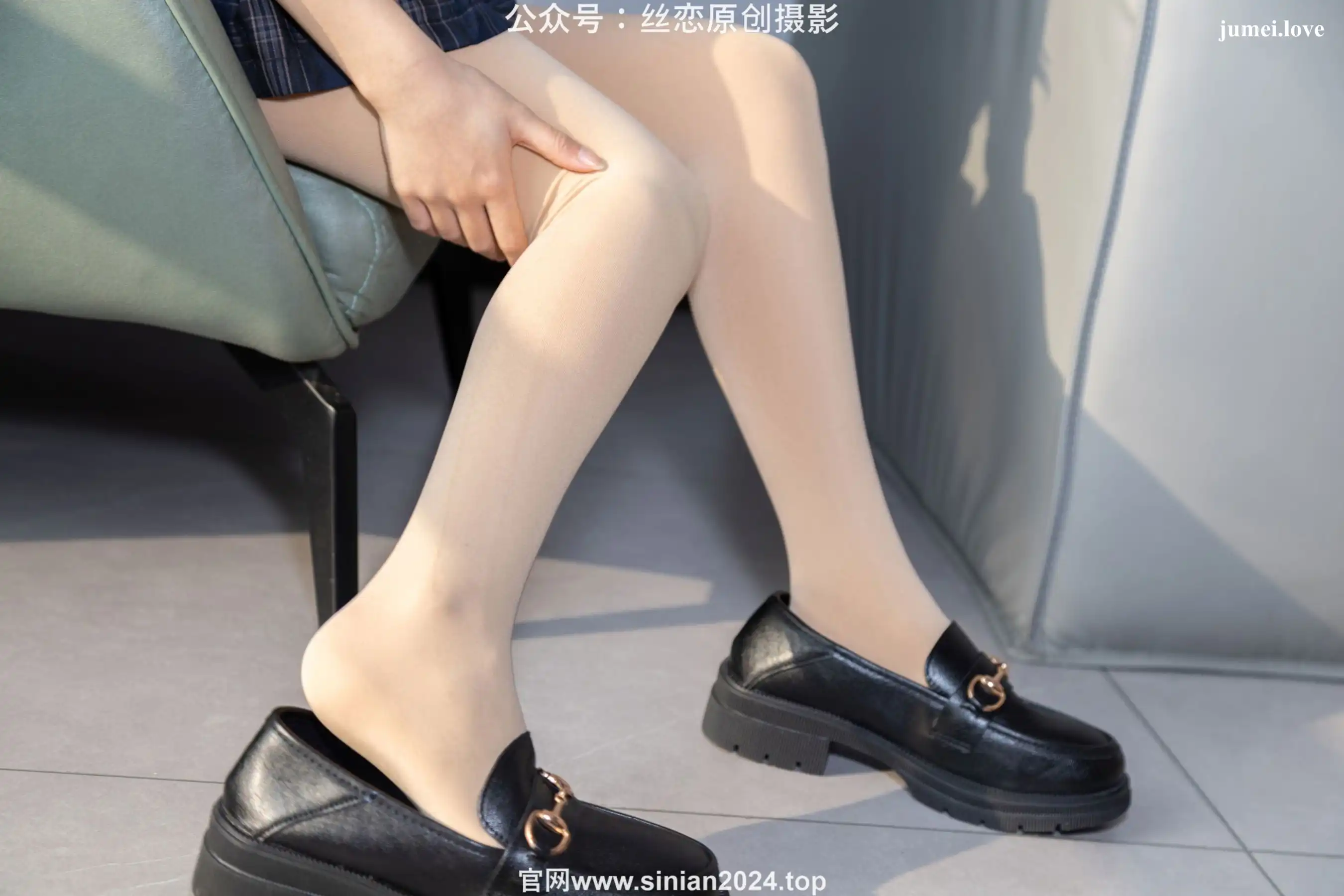 丝恋摄影 No.070 小梦 - jk超短裙  谨慎衬衫  厚肉丝袜 乐福鞋 第171张