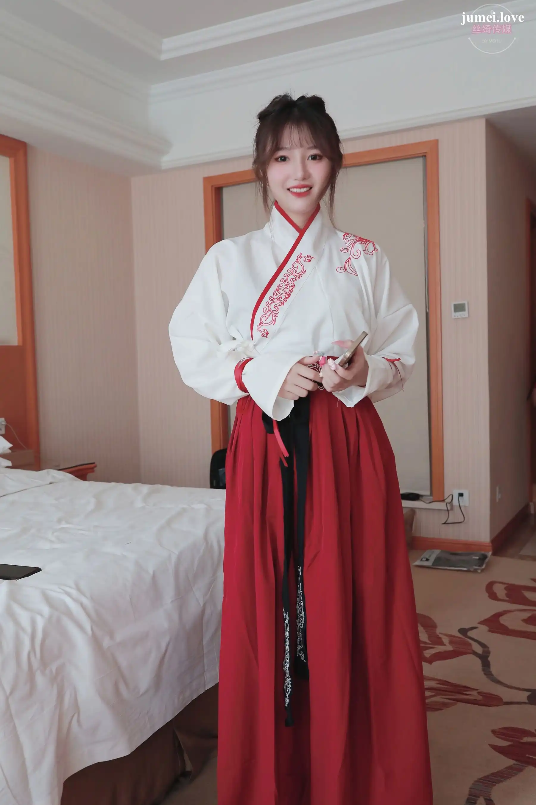 凡夫摄影 - 可菲&晓莲 红色古装汉服丝足 第1张