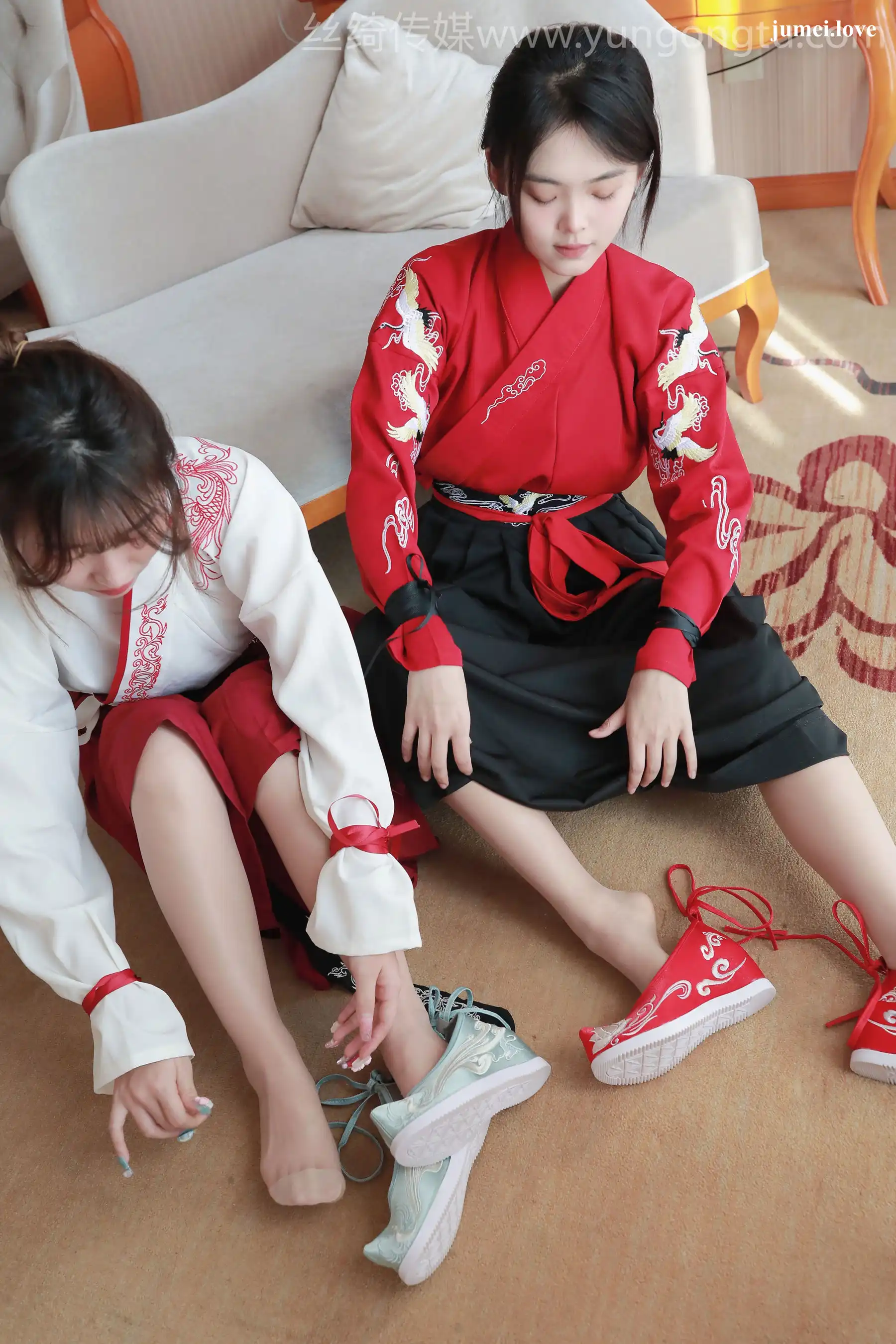 凡夫摄影 - 可菲&晓莲 红色古装汉服丝足 第131张