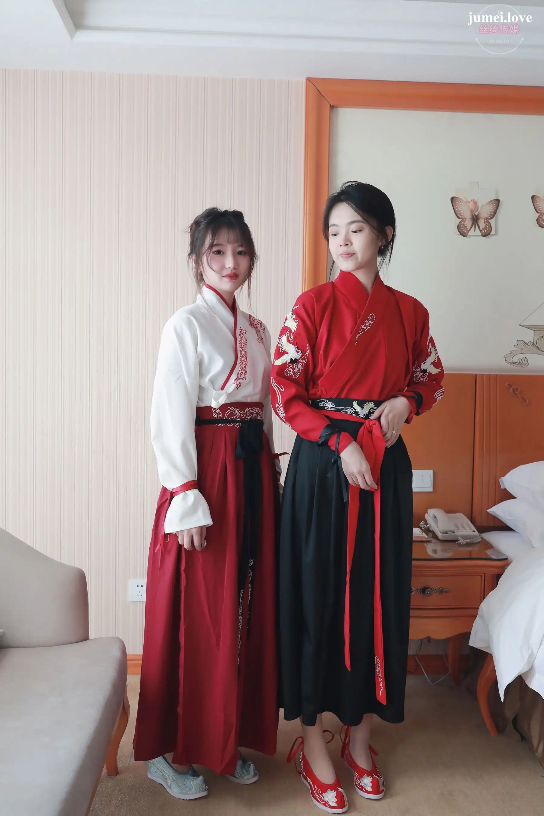 凡夫摄影 - 可菲&晓莲 红色古装汉服丝足 第2张