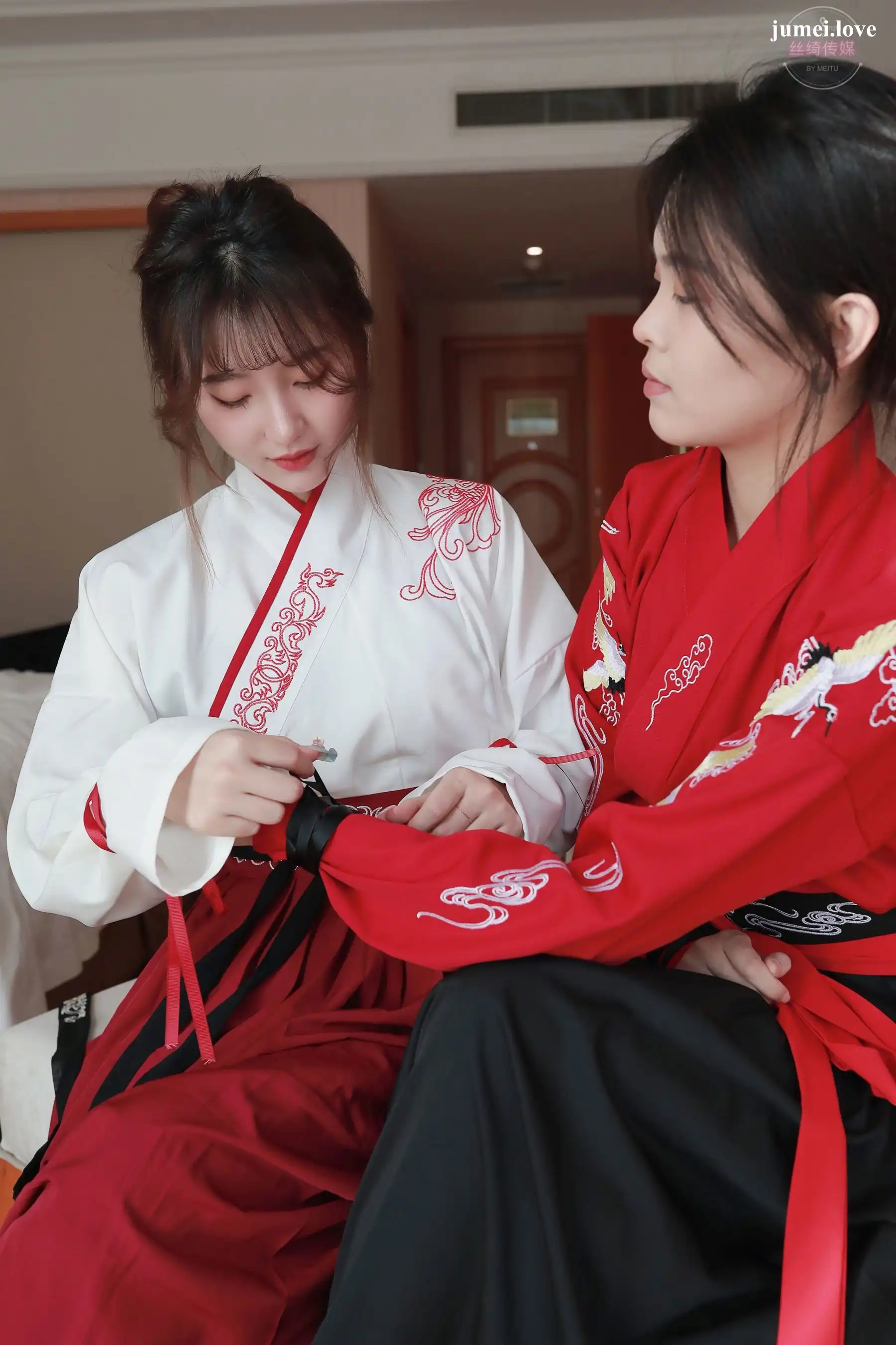 凡夫摄影 - 可菲&晓莲 红色古装汉服丝足 第48张