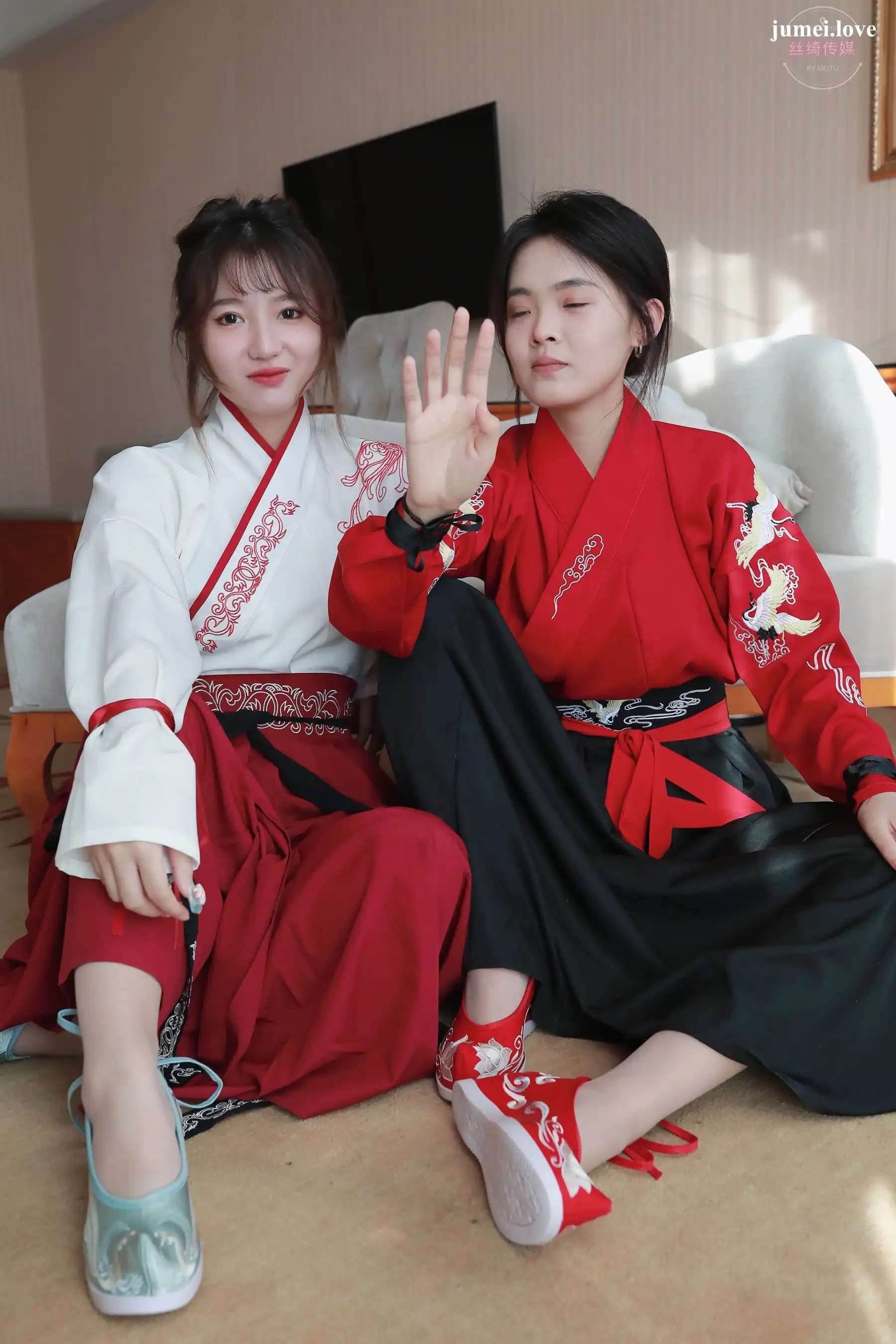 凡夫摄影 - 可菲&晓莲 红色古装汉服丝足 第65张