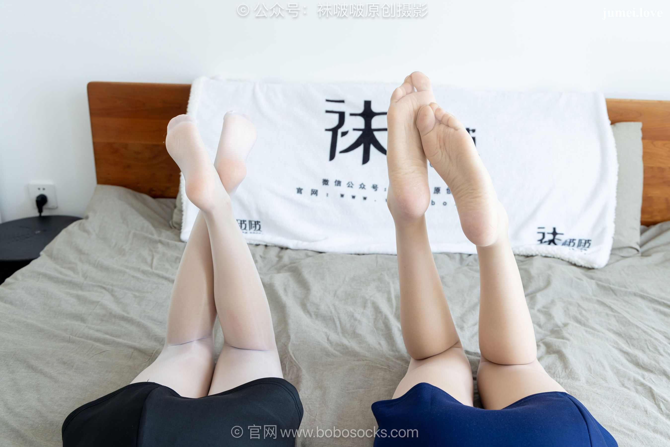 BoBoSocks袜啵啵 No.720 小甜豆&甜甜圈 - 高跟鞋、薄肉丝、油亮薄白丝 第16张