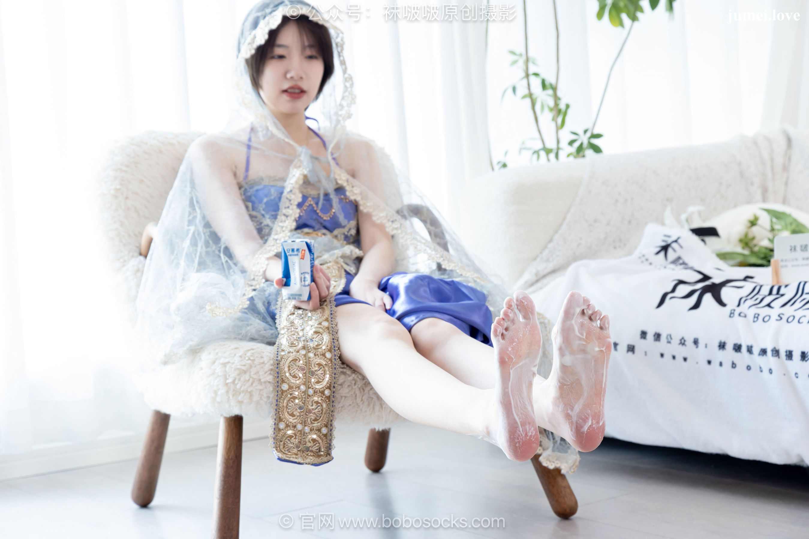 BoBoSocks袜啵啵 No.722 小甜豆 - 高跟鞋、油亮薄白丝、裸足 第47张