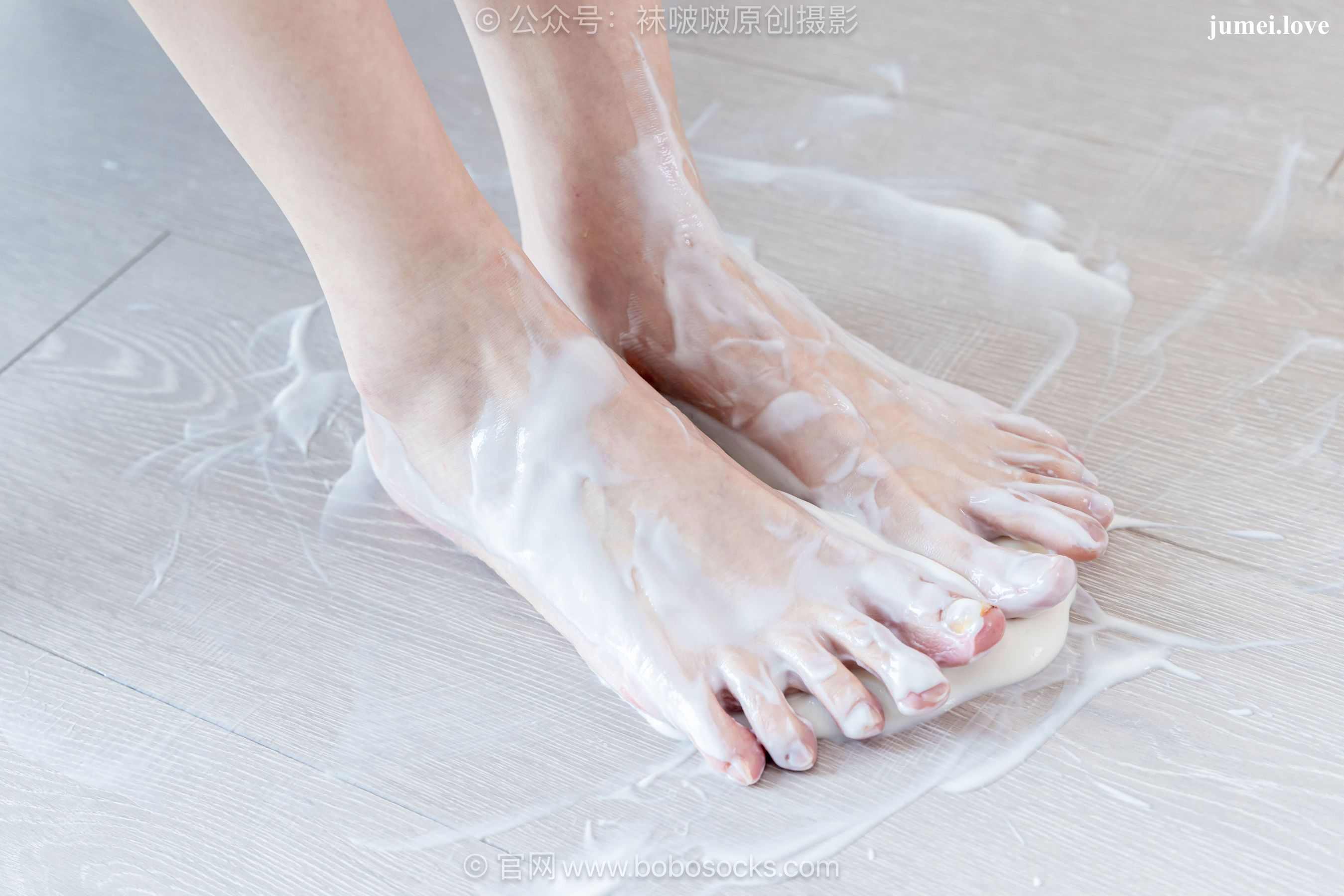 BoBoSocks袜啵啵 No.722 小甜豆 - 高跟鞋、油亮薄白丝、裸足 第75张