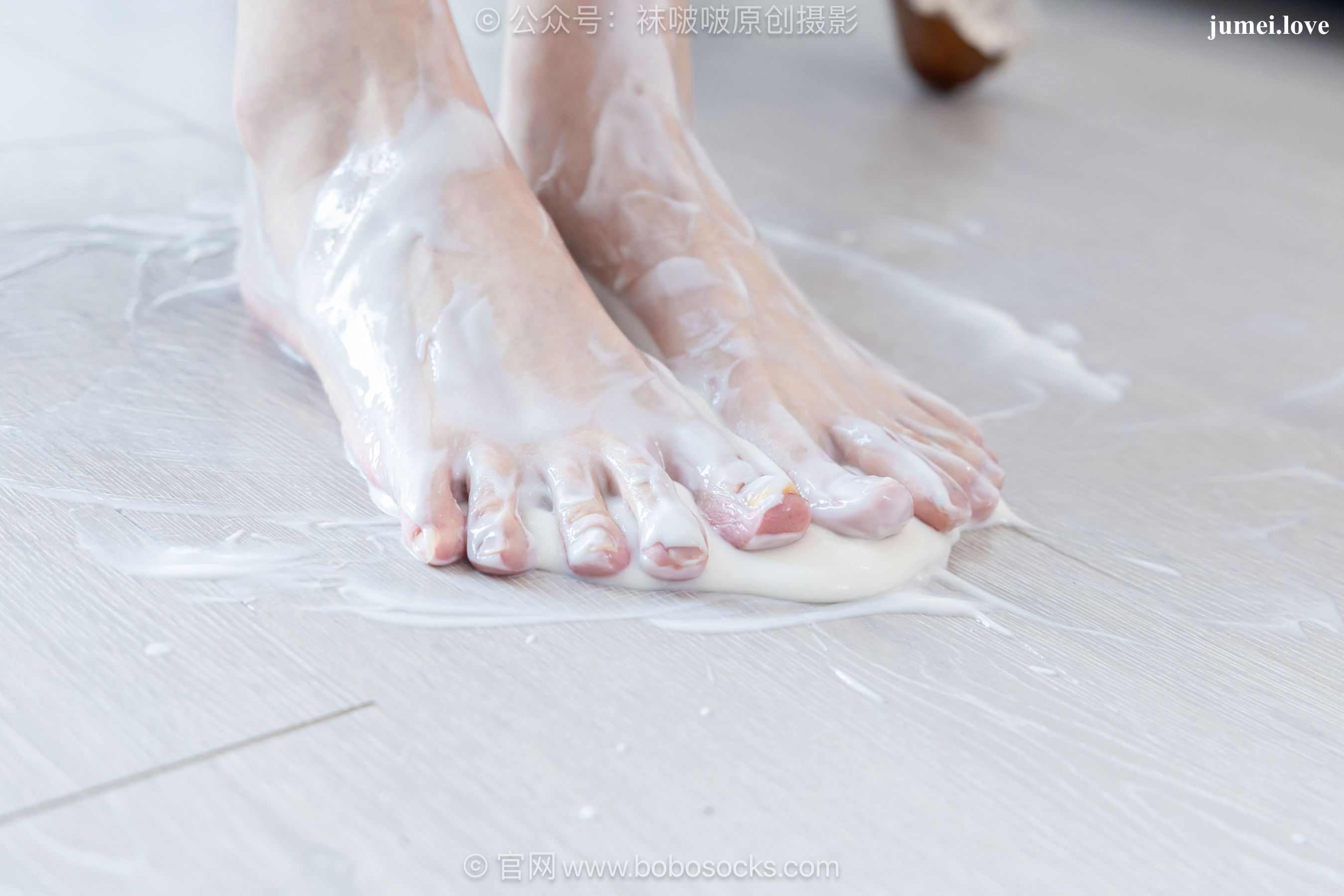 BoBoSocks袜啵啵 No.722 小甜豆 - 高跟鞋、油亮薄白丝、裸足 第76张