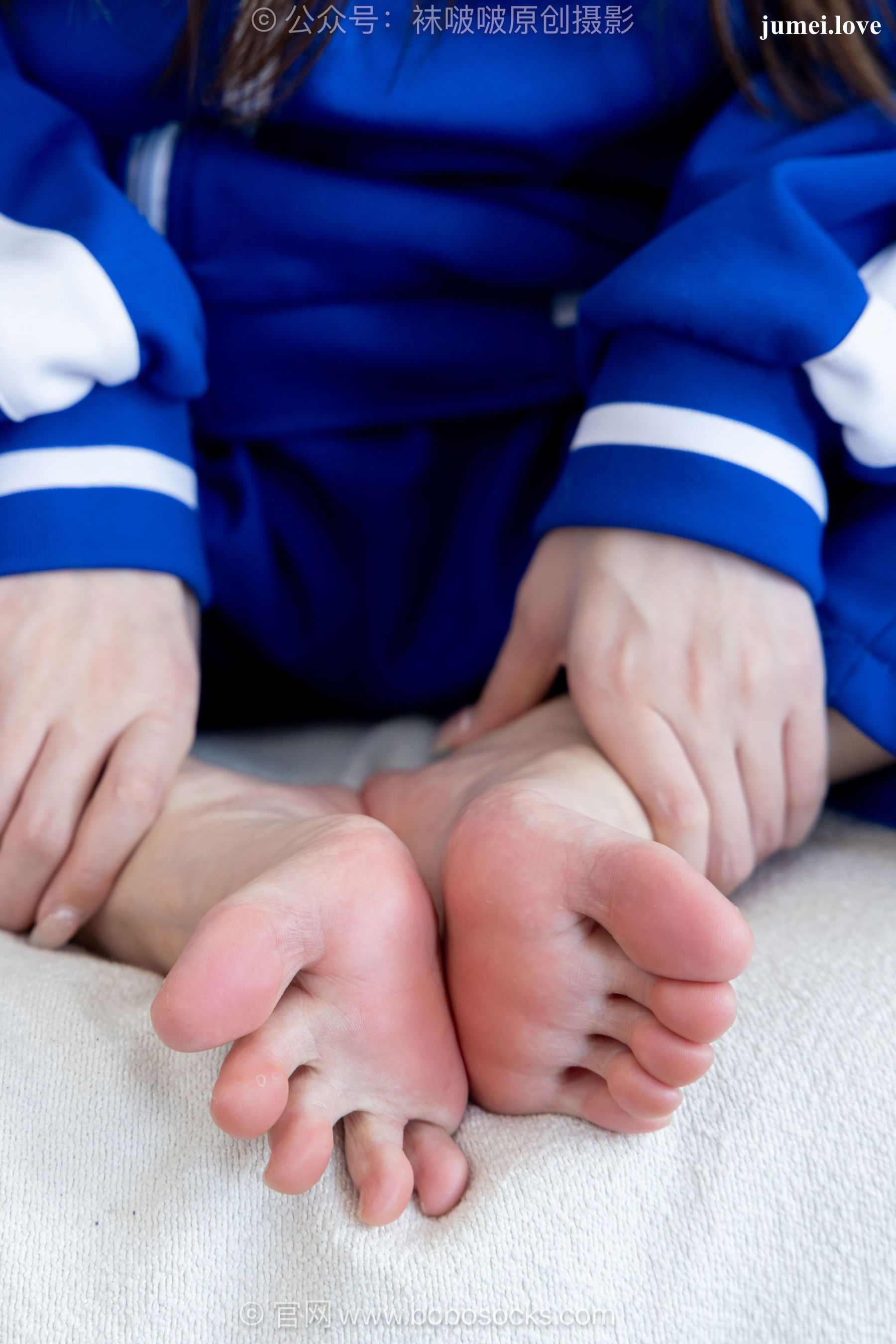 BoBoSocks袜啵啵 No.724 甜甜圈 - 白布鞋、薄白丝、裸足 第59张