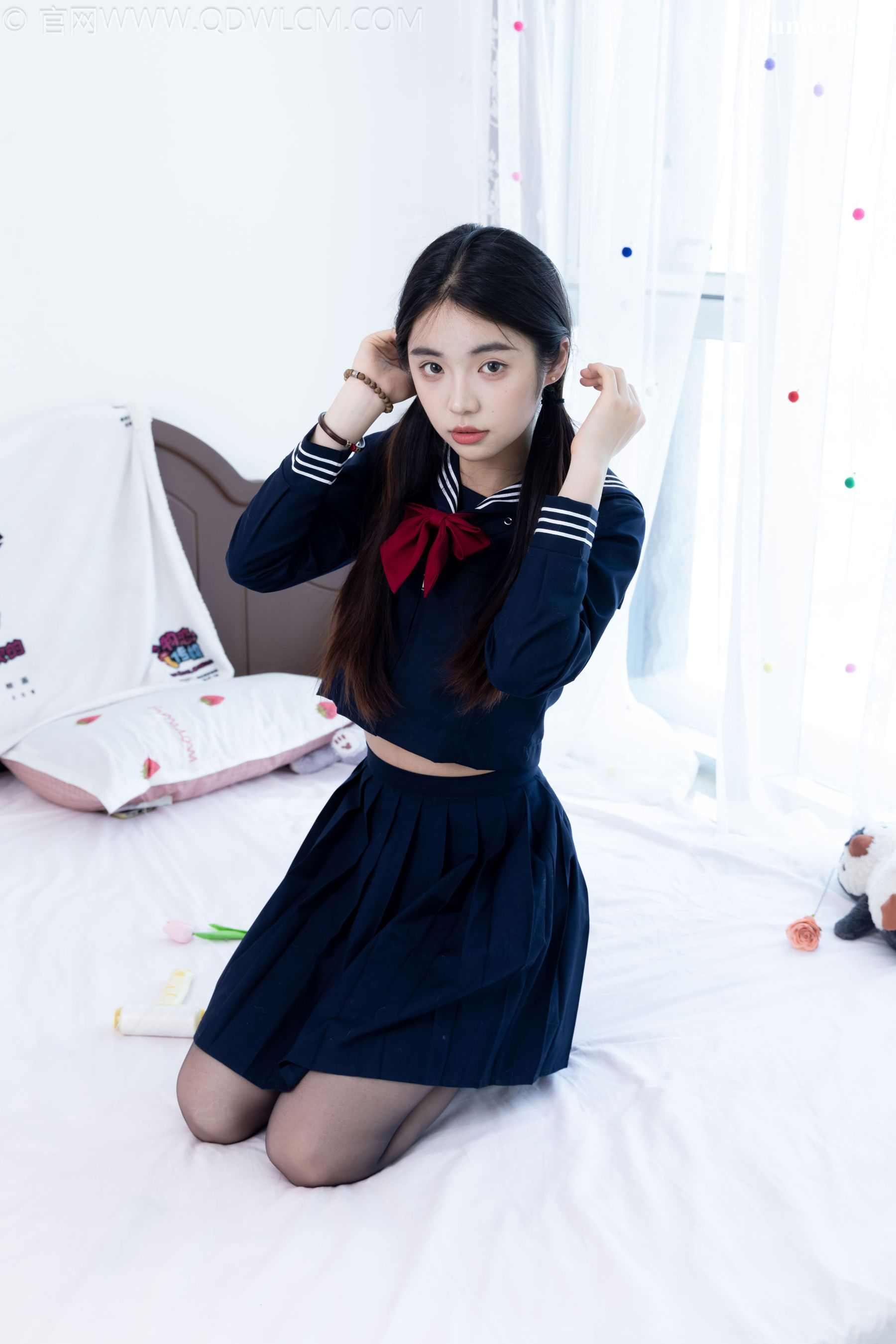 物恋传媒 No.2703 青提 - JK制服、皮鞋、薄黑丝 第12张