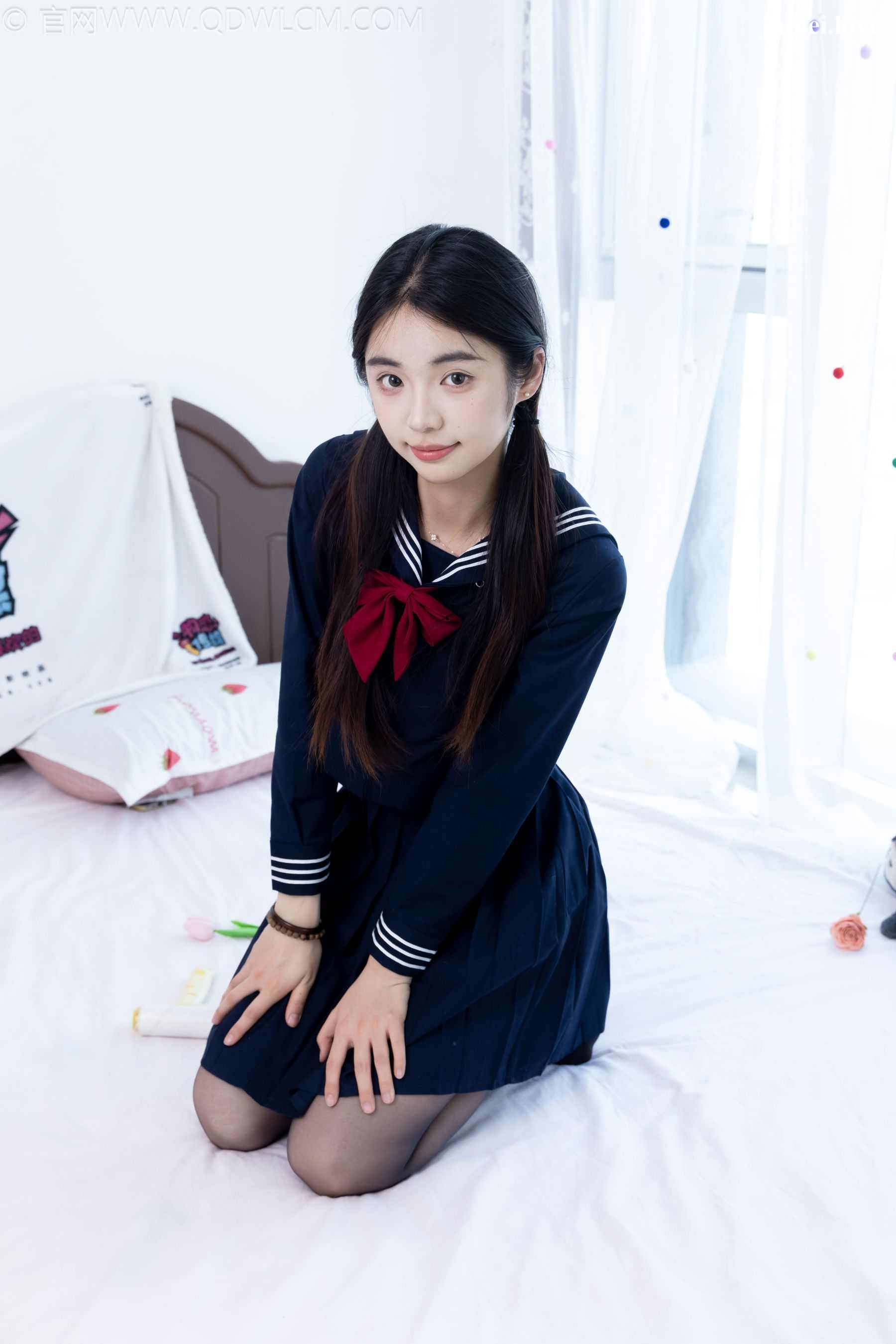 物恋传媒 No.2703 青提 - JK制服、皮鞋、薄黑丝 第15张