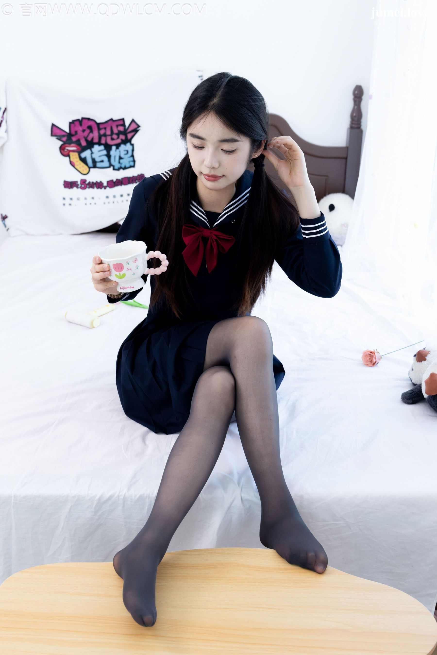 物恋传媒 No.2703 青提 - JK制服、皮鞋、薄黑丝 第29张