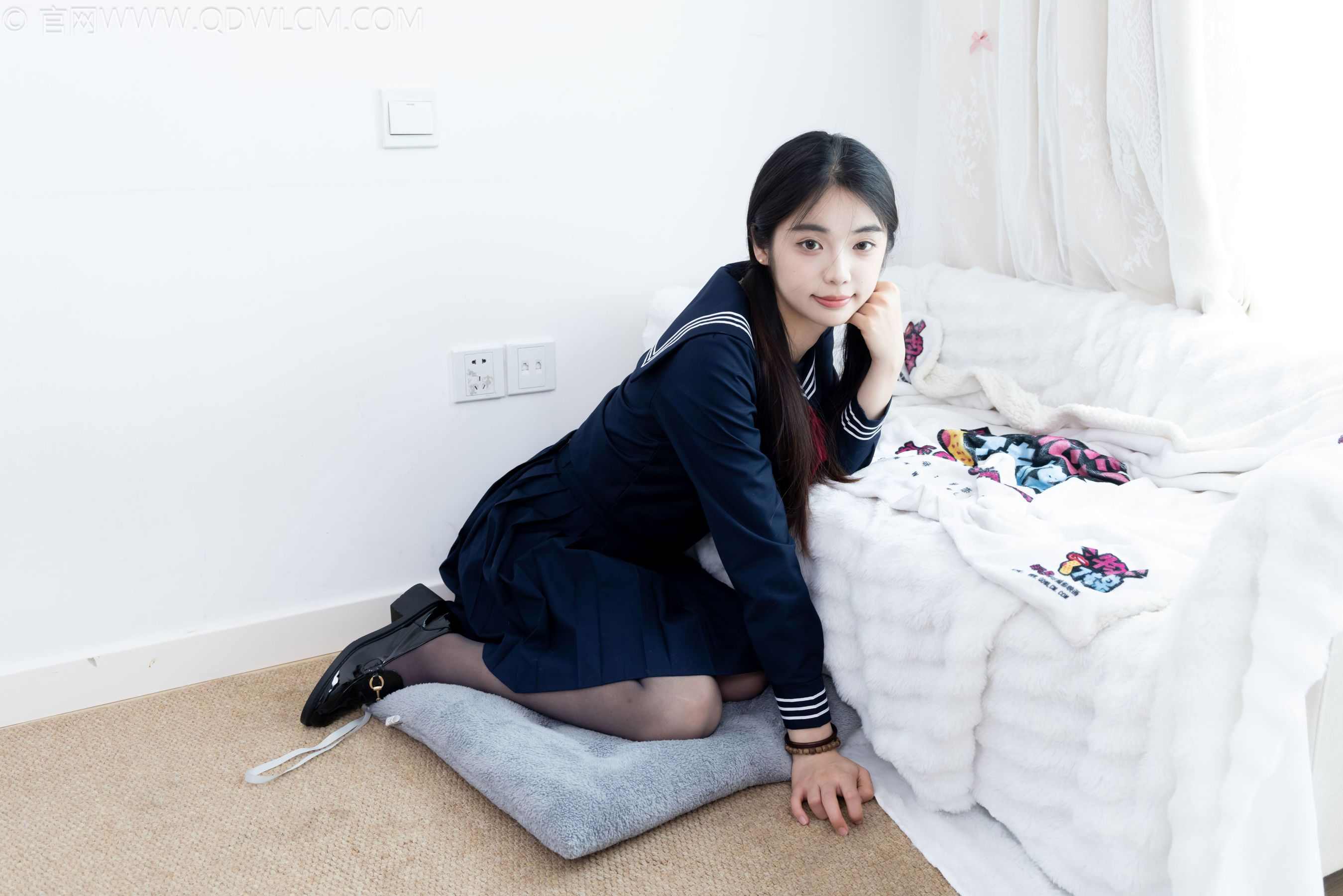物恋传媒 No.2703 青提 - JK制服、皮鞋、薄黑丝 第74张