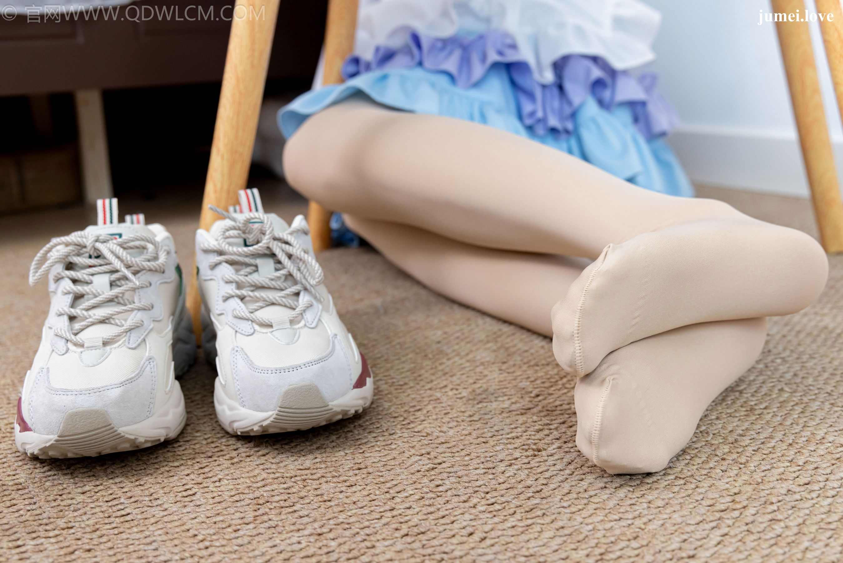 物恋传媒 No.2704 山奈 - 女仆装、运动鞋、厚肉丝 第18张