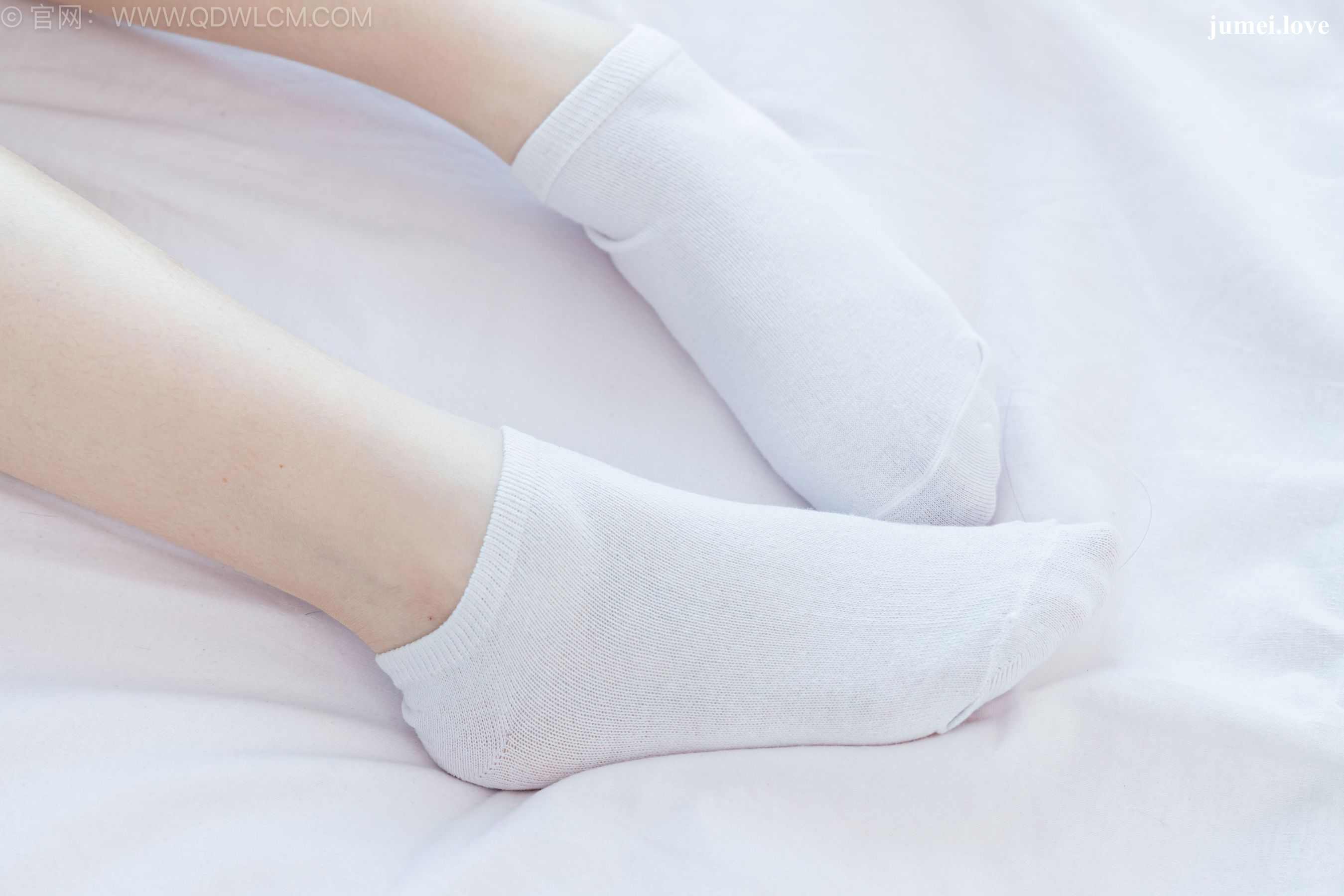 物恋传媒 No.2707 萌萌 - 板鞋、纯白棉袜、薄白丝 第126张