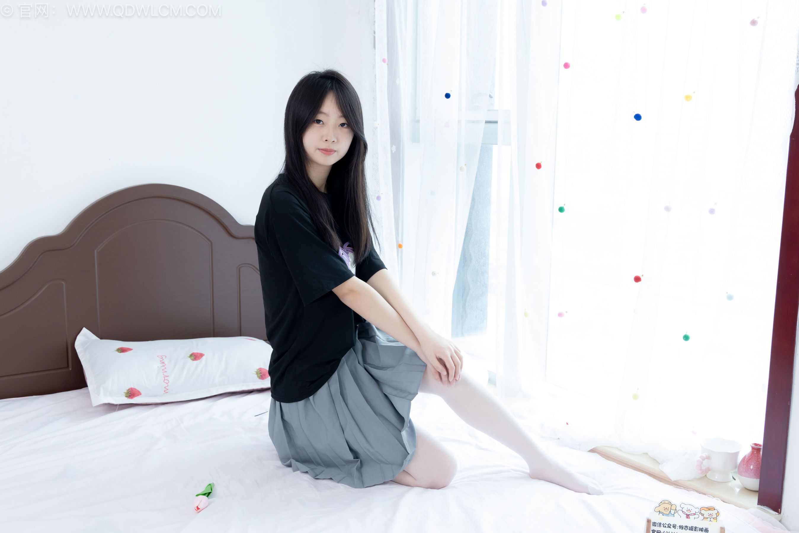 物恋传媒 No.2707 萌萌 - 板鞋、纯白棉袜、薄白丝 第81张