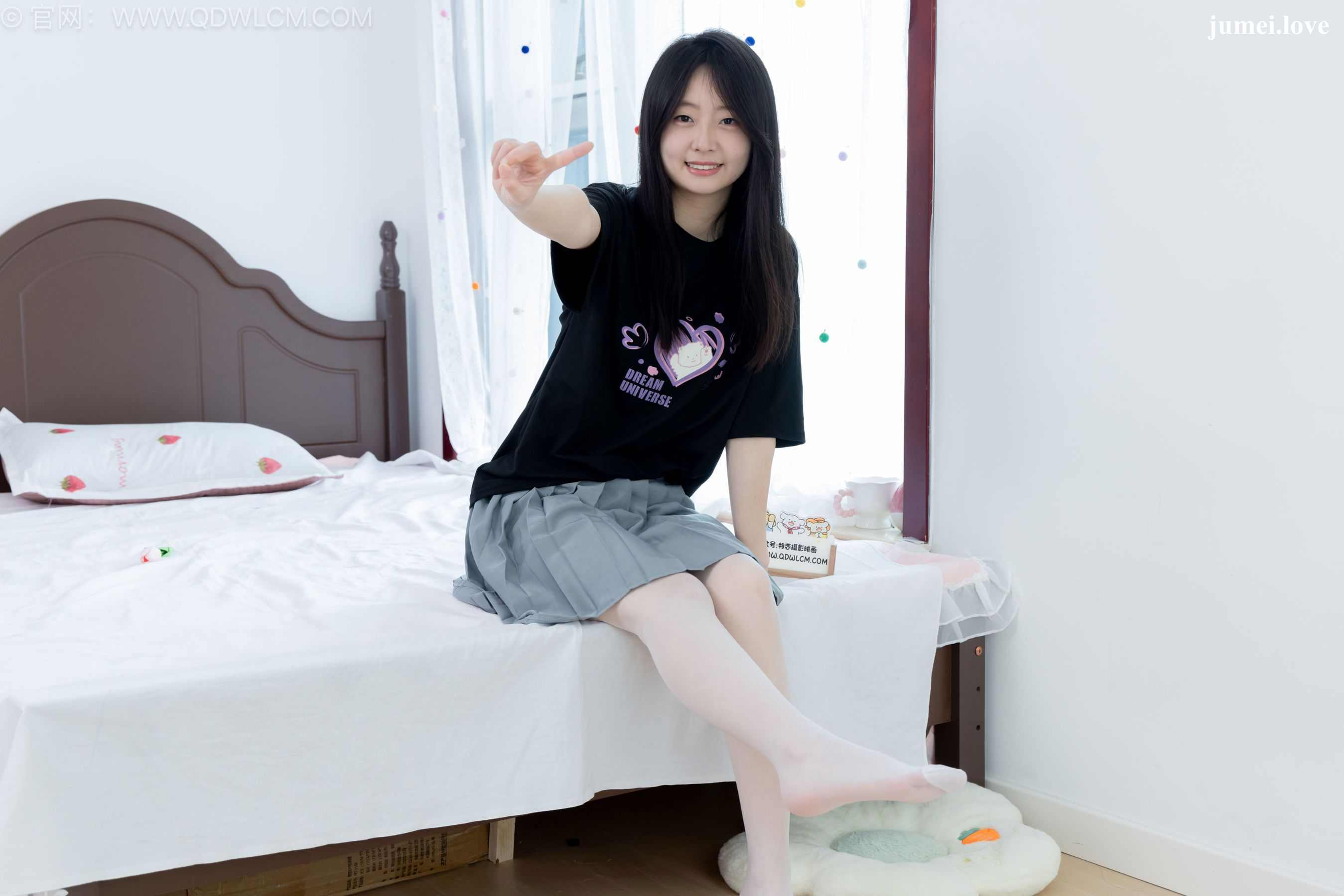 物恋传媒 No.2707 萌萌 - 板鞋、纯白棉袜、薄白丝 第93张