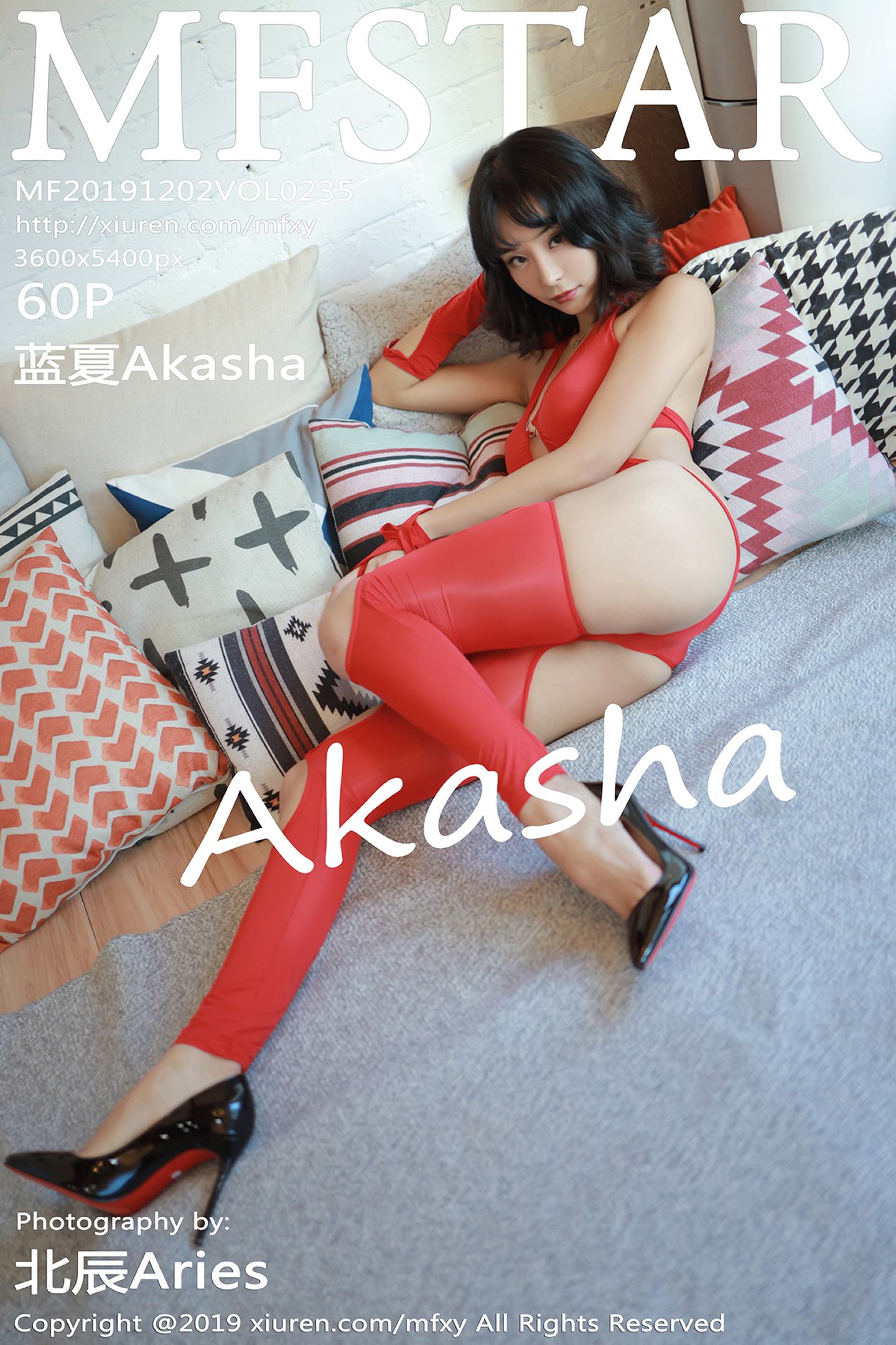 [MFStar模范学院] 2019.12.02 VOL.235 艳红的主题内衣装扮尽显婀娜姿态 蓝夏Akasha