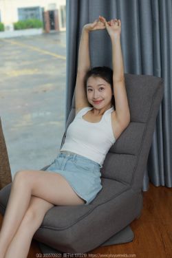 IESS异思趣向 - 模特： 小婕 《清爽凉鞋》