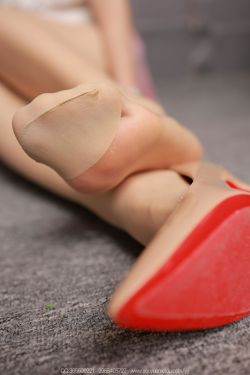 IESS异思趣向 - 模特： 小婕 《可爱女人（下）》