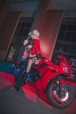 [Cosplay写真] 动漫博主铁板烧鬼舞w - 中山码头黑贞黑呆双人