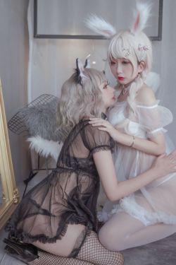 Cosplay日奈娇 猫与兔