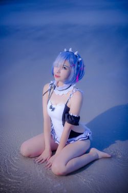 [Cosplay写真] 人气Coser二佐Nisa - 蕾姆泳衣