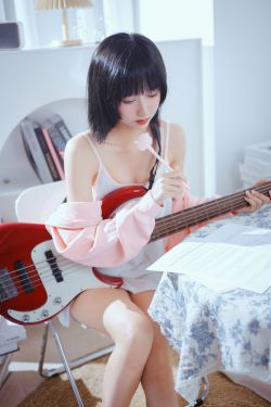 [网红COSER写真] 萌系小姐姐木绵绵OwO - 贝斯与妹妹