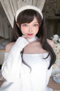 [网红COSER写真] 动漫博主阿包也是兔娘 - 纯欲女友