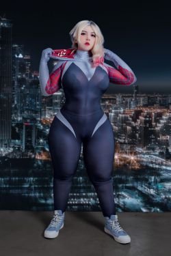 Uy Uy - Spider Gwen