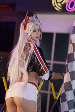 [福利COS] 动漫博主小仓千代w - 舰长图 赛车欧根