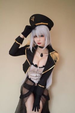 [福利COS] 动漫博主爱老师_PhD - 喜多川海梦 军装