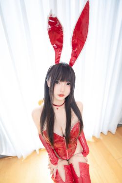 [福利COS] 萝莉神楽板真冬 之红兔迎春